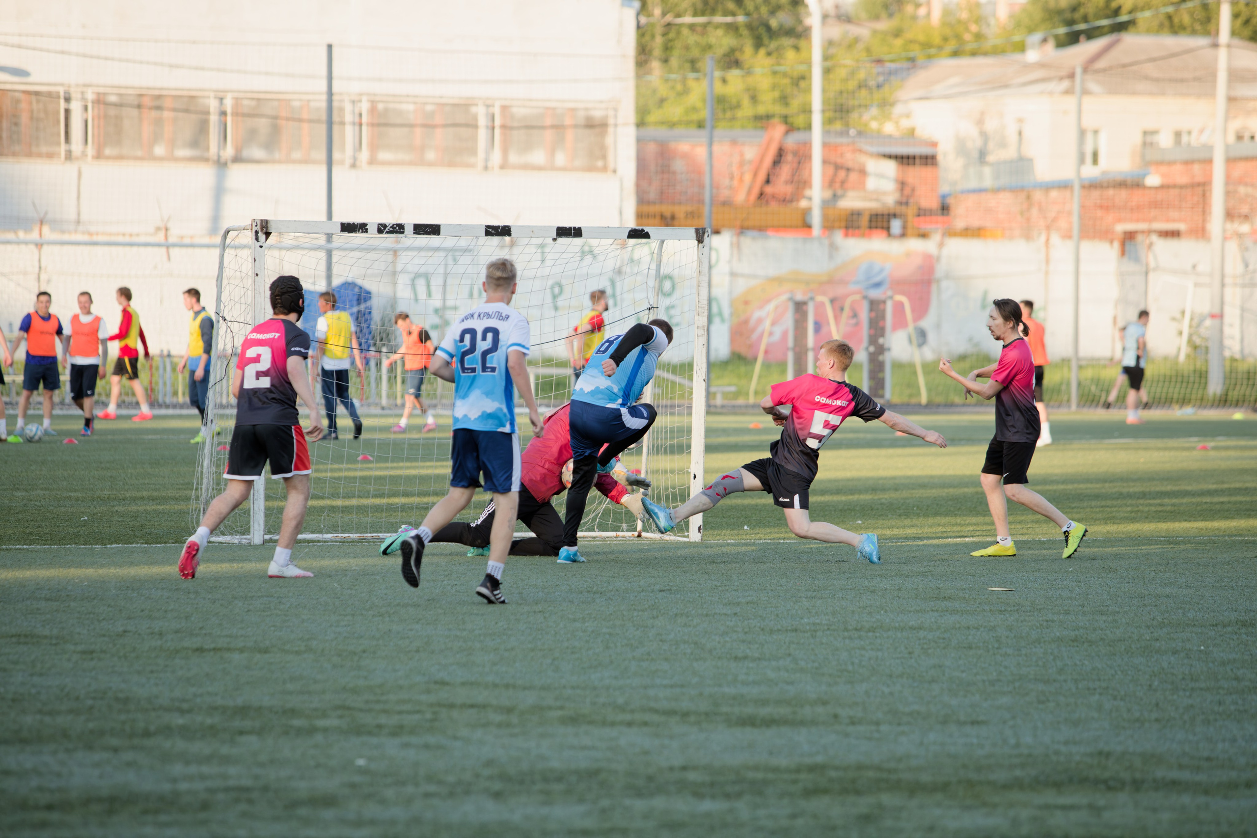 Любительская футбольная лига. Самокат-крылья. 25.06.2025. Репортажный и спортивный фотограф в г. Пермь Зильберг Павел