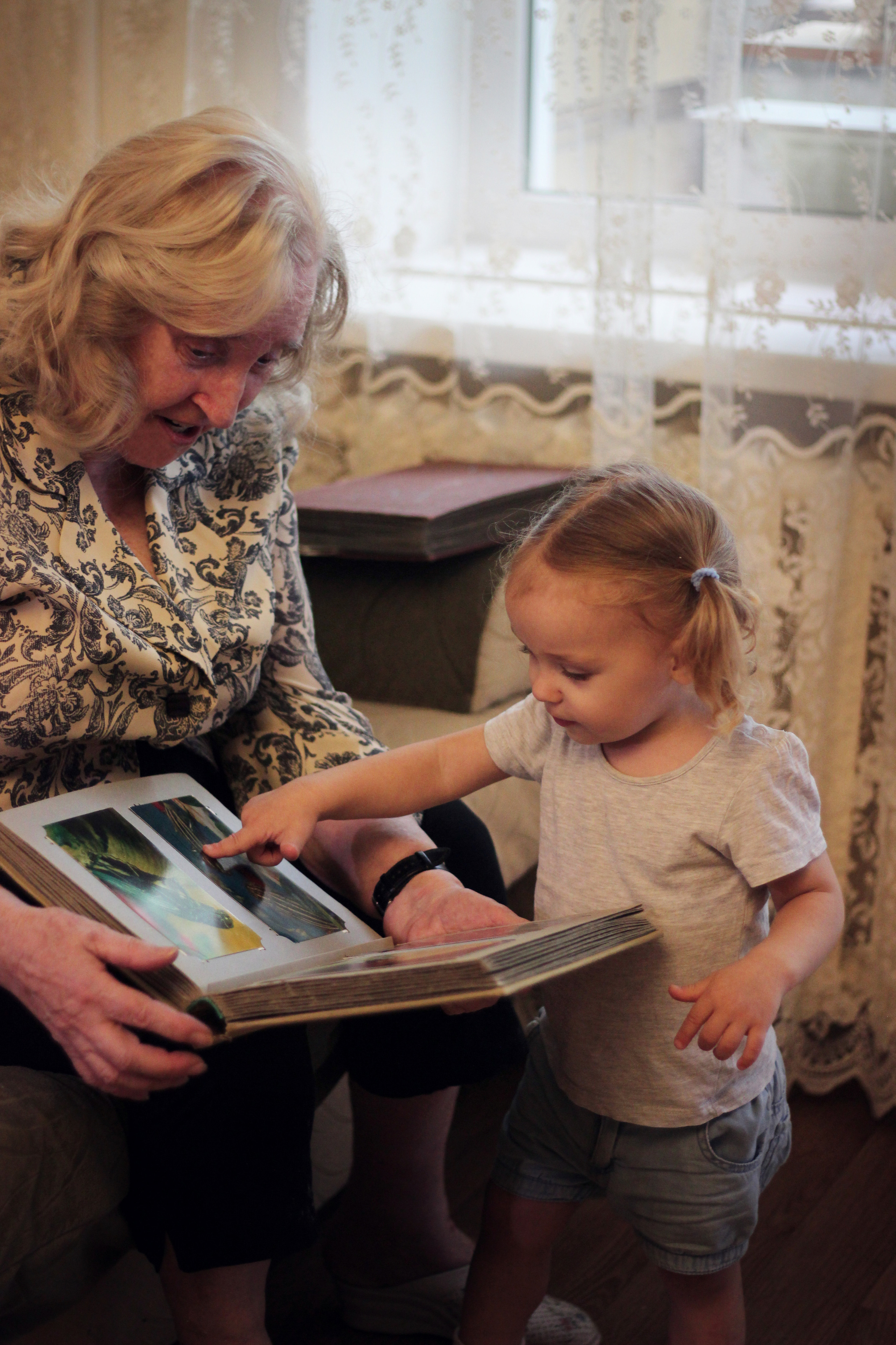 Бабушки и внуки. Детский и семейный фотограф в Челябинске Логинова Валерия