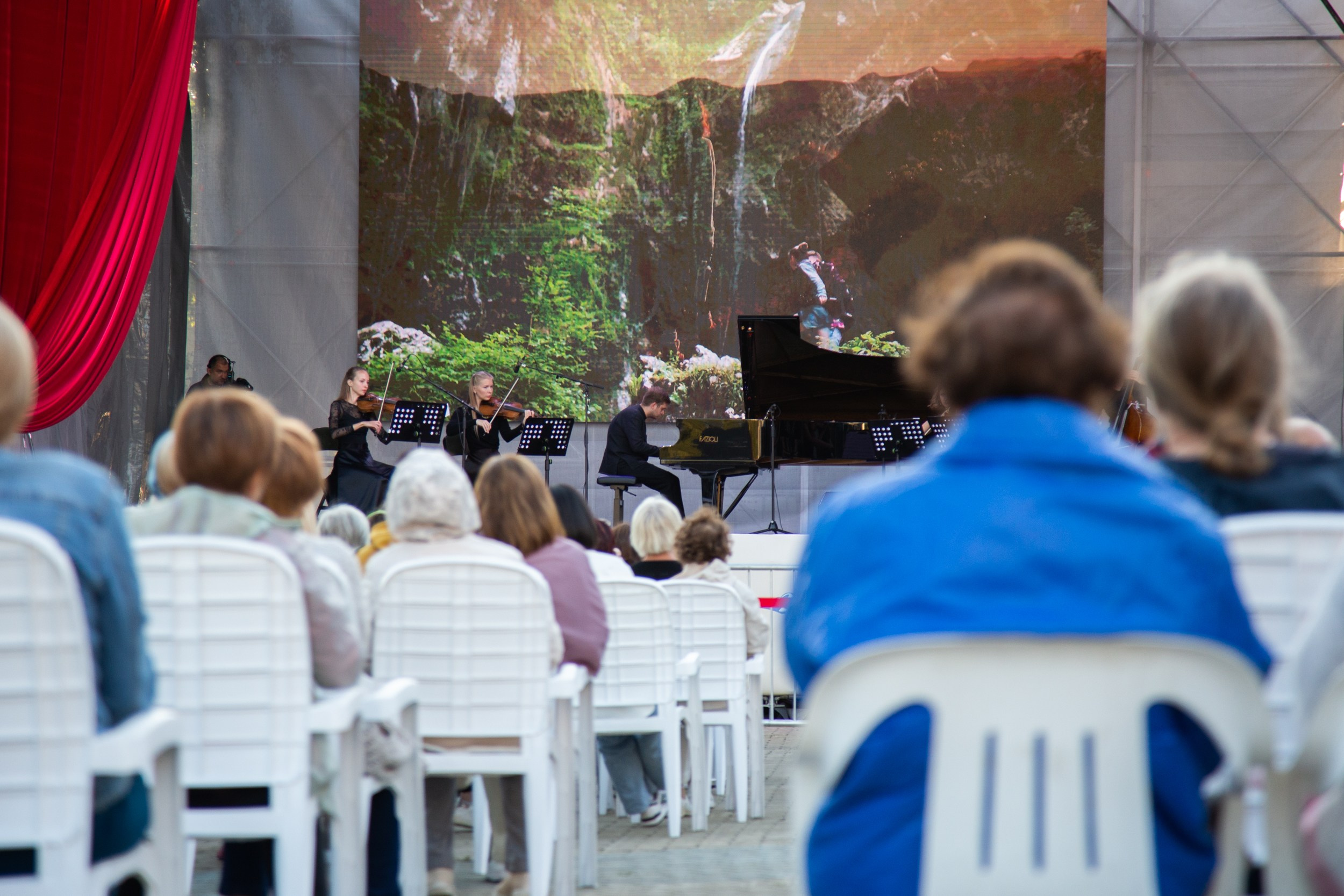 Венский фестиваль. Главная
