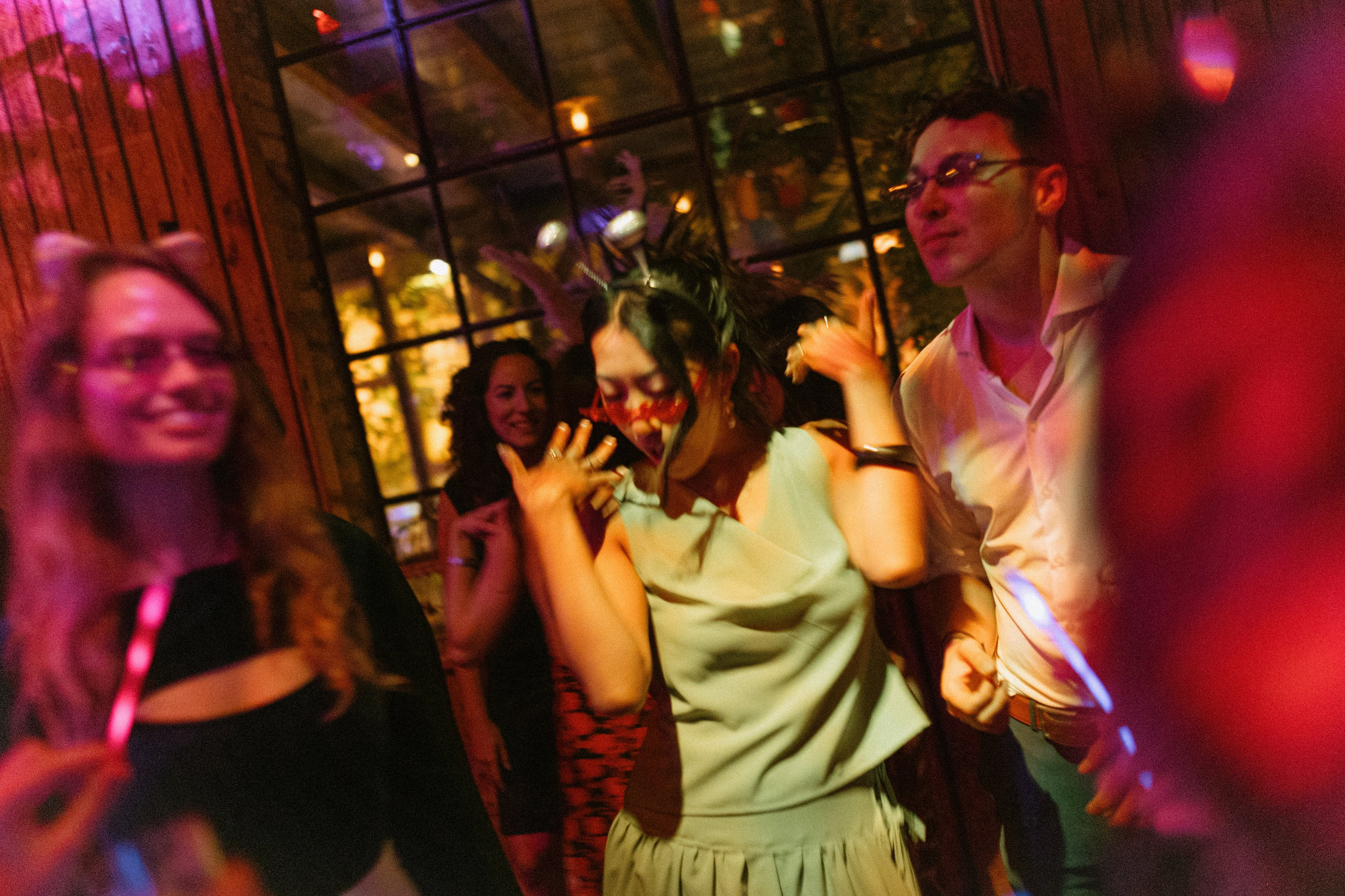 Berlin beats: Love, Fun and Party. Katerina Nord | Wedding and Couple Photographer in Germany and Europe