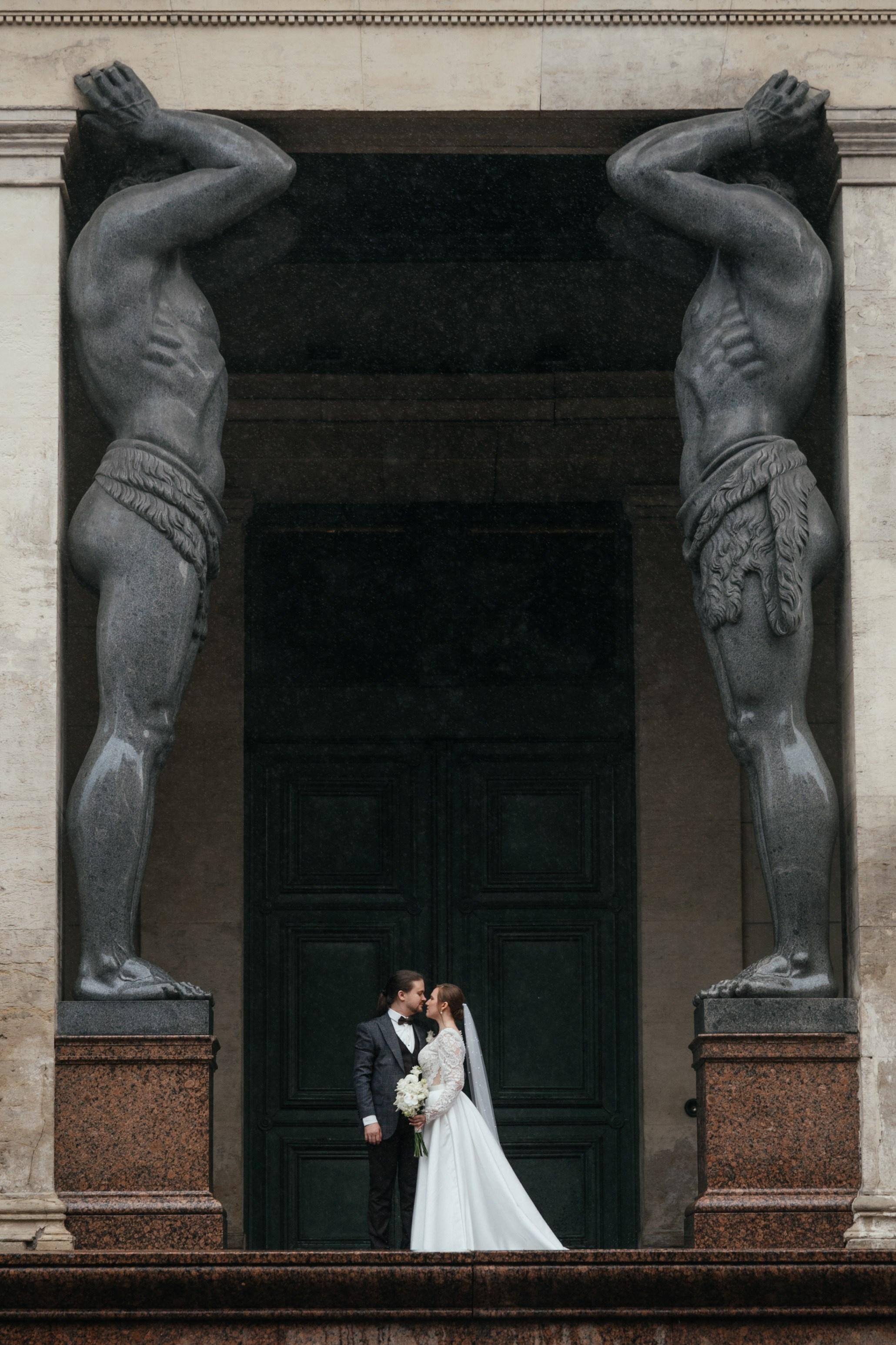 Никита и Фаина. Свадебный и студийный фотограф Ирина Котикова