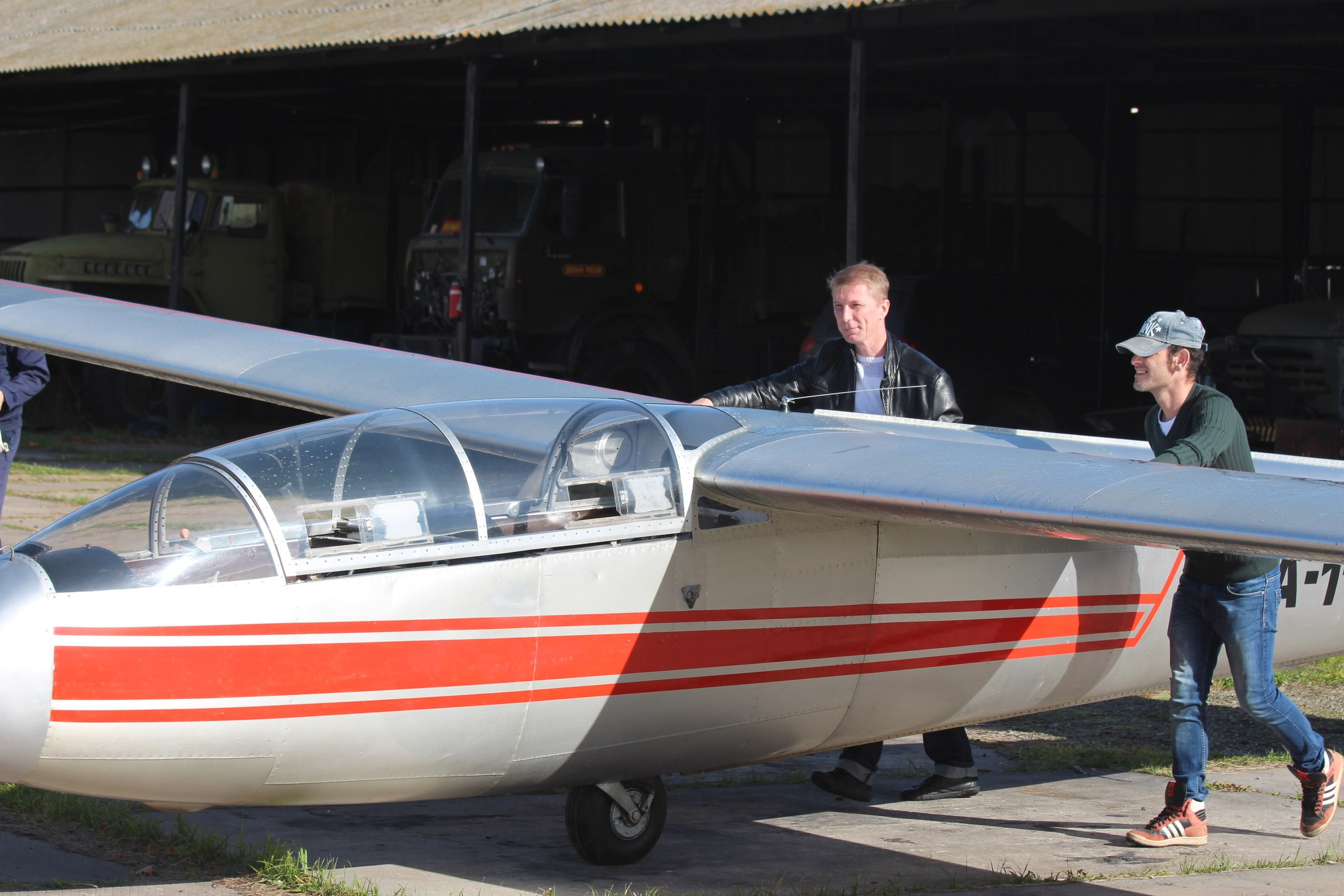 Самолеты и планеры | 02.10.2016. Галерея Фантим