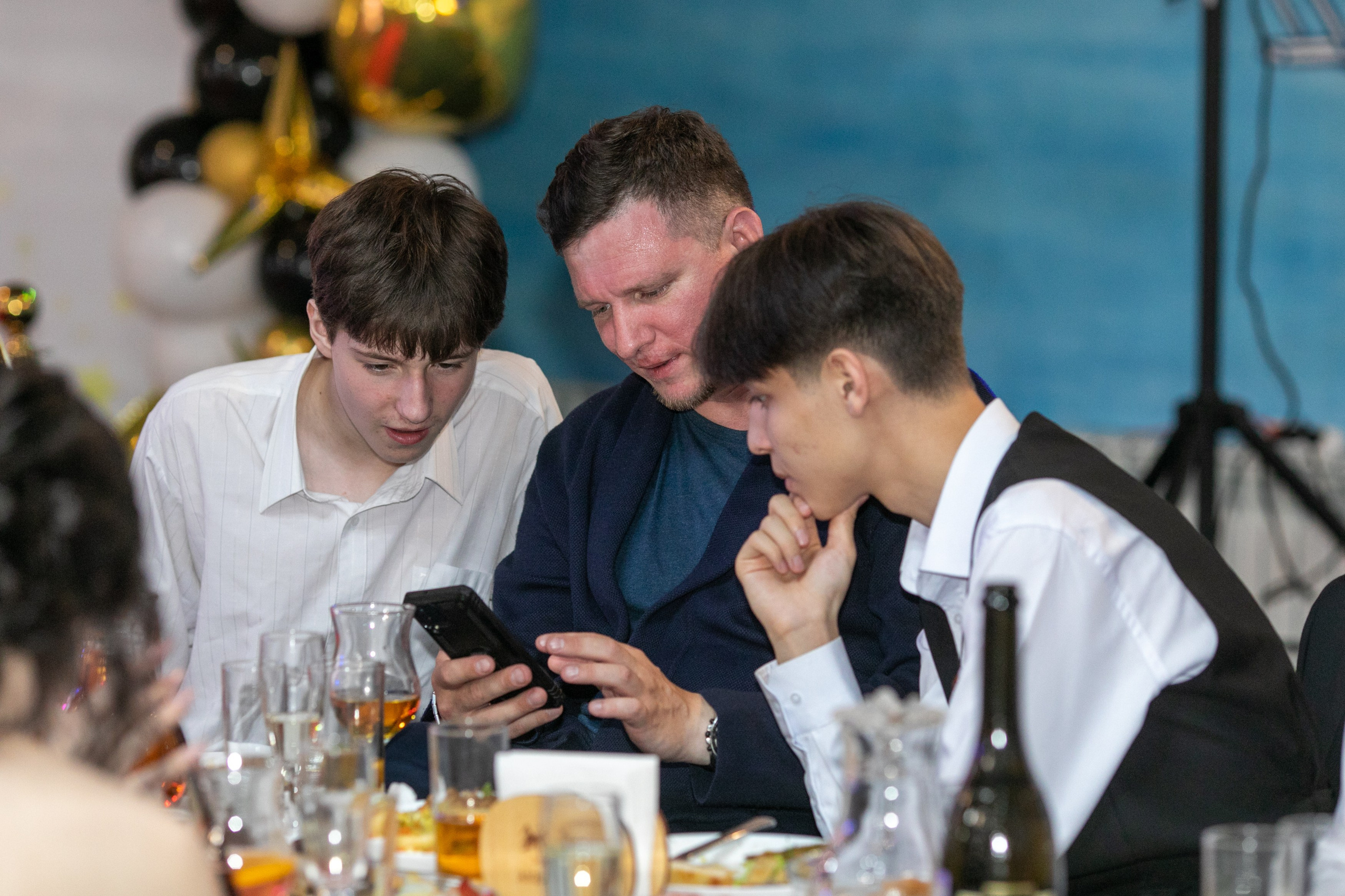 Выпускной 11 класс. Школьный и детский фотограф в Южно-Сахалинске Анастасия Лескова