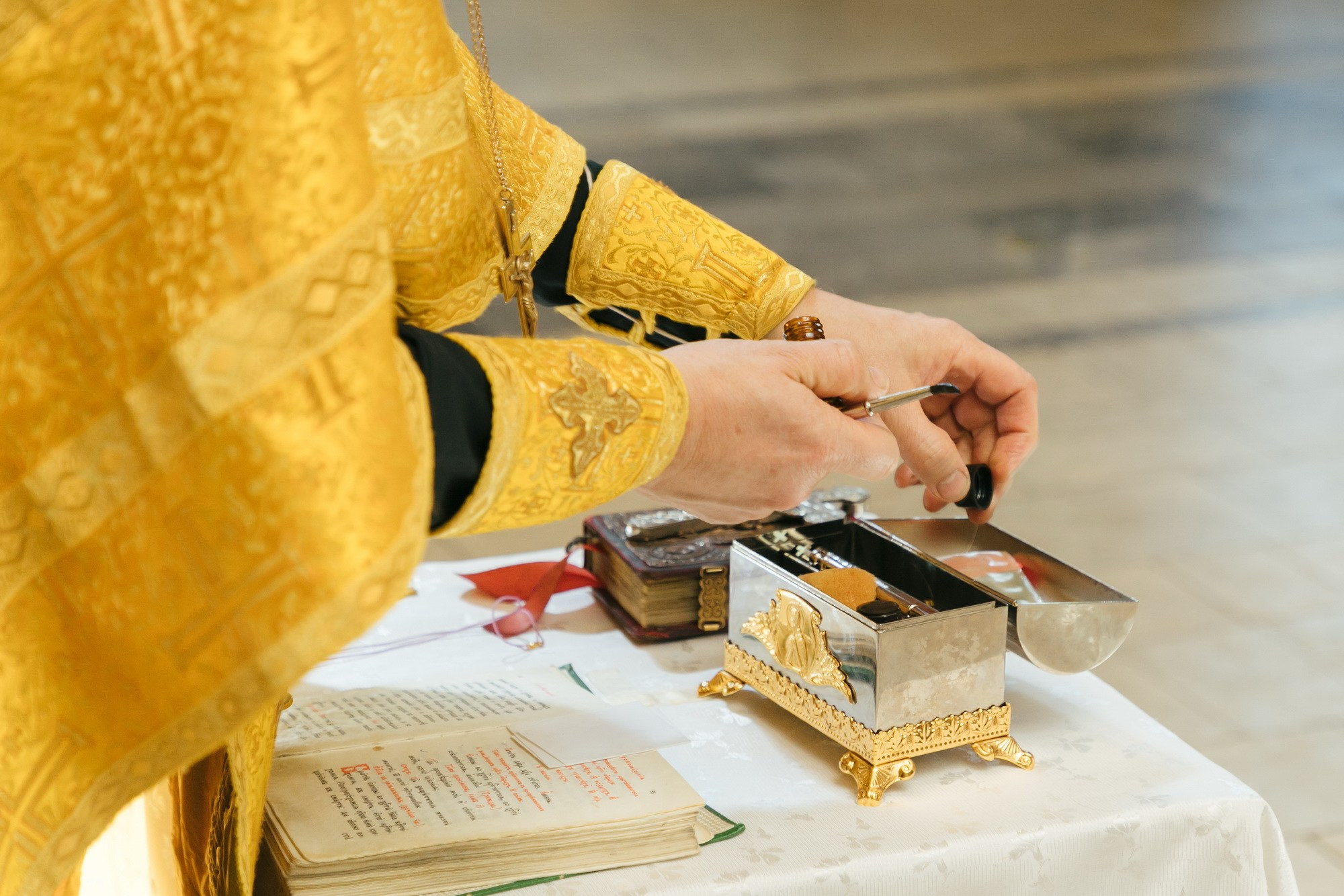 Крещение Храм Покрова Пресвятой Богородицы Политех. Фотограф на крещение в Санкт Петербурге