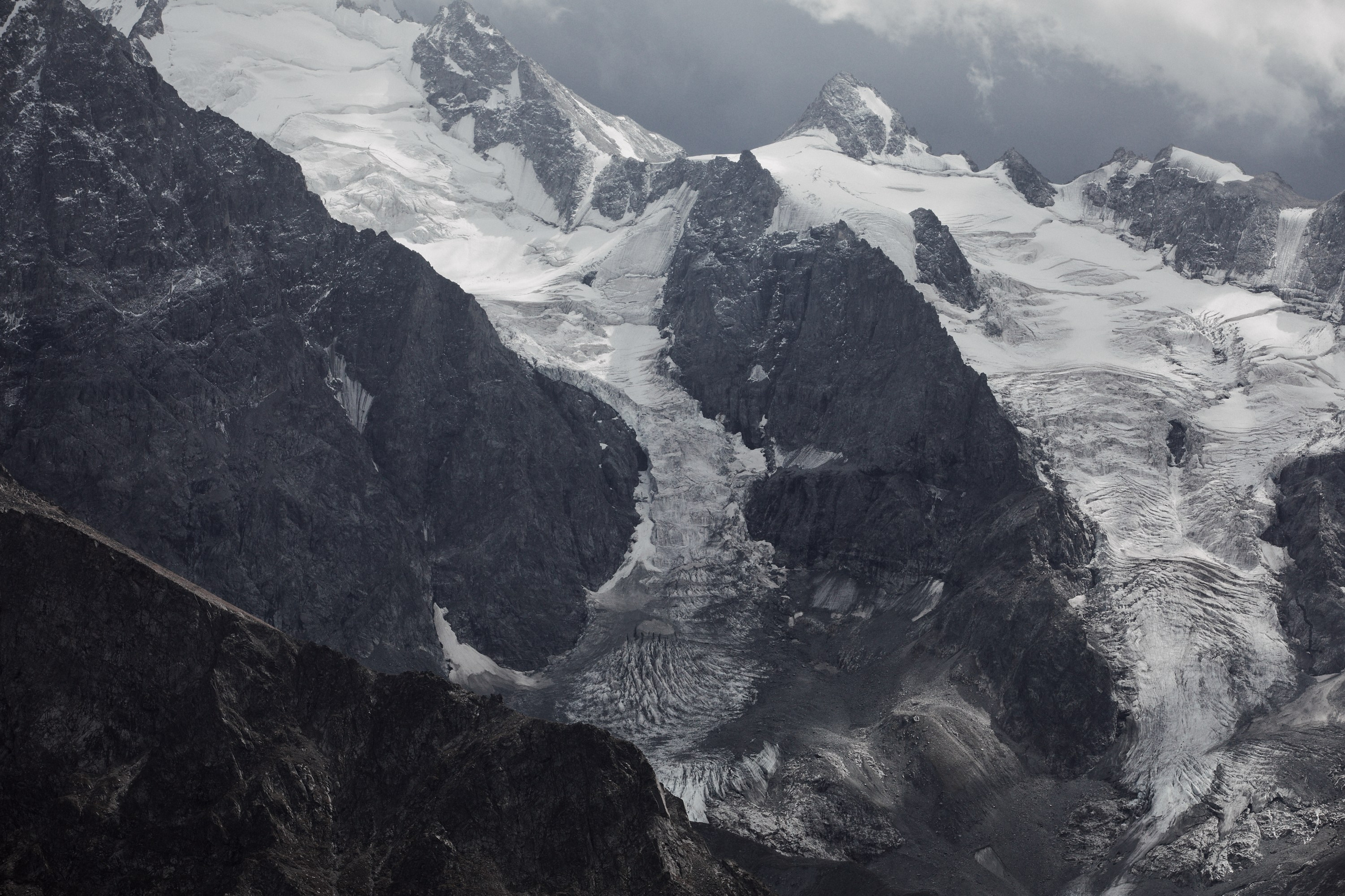Озеро Гийбашкель. Фотограф Продюсер в горах КБР / Москва  Нальчик Горы