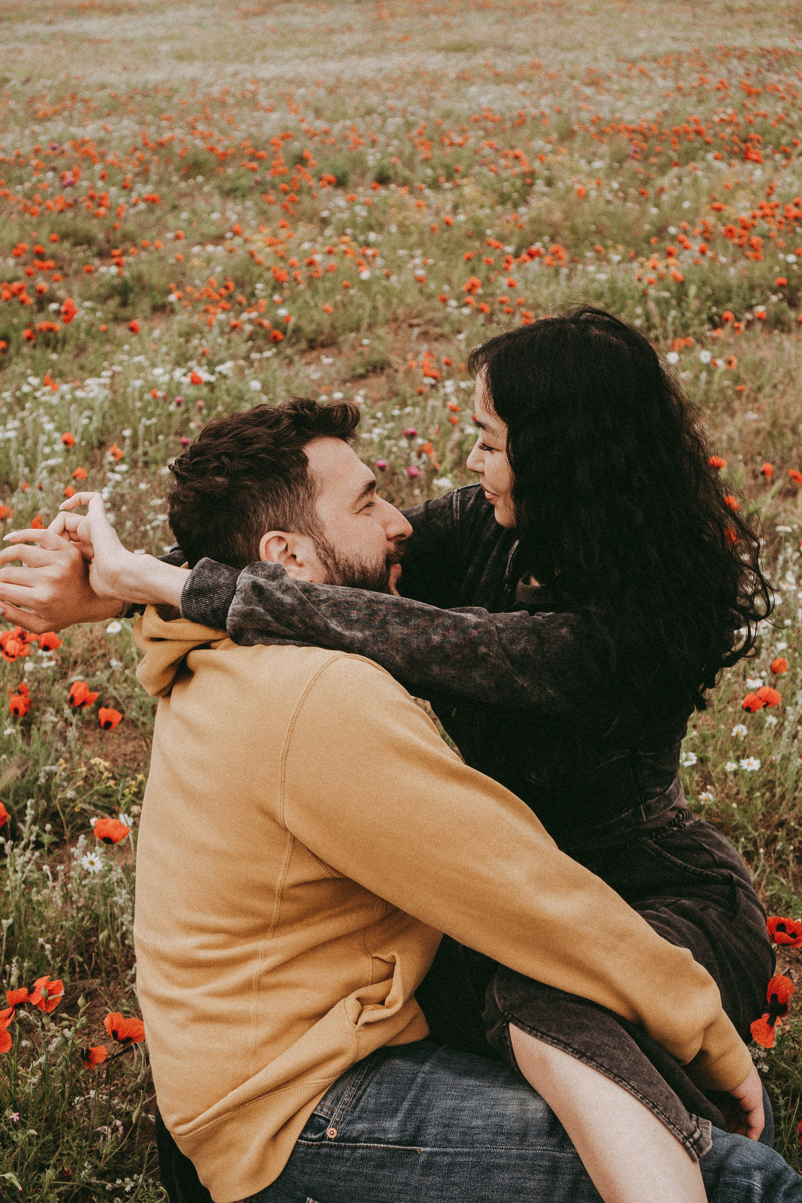 Любовь в маковом поле. Профессиональный фотограф, Санкт-Петербург — Виктория Богомолова