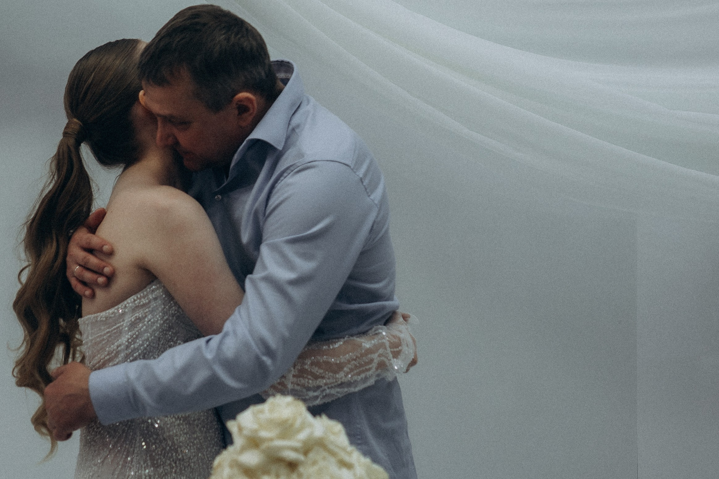 ТАНЕЦ С ПАПОЙ СВАДЕБНМ БАНКЕТЕ (СНЯТО В СИБИРЕ В НИЖНЕВАРТОВСКЕ). Профессиональный фотограф, Санкт-Петербург — Виктория Богомолова