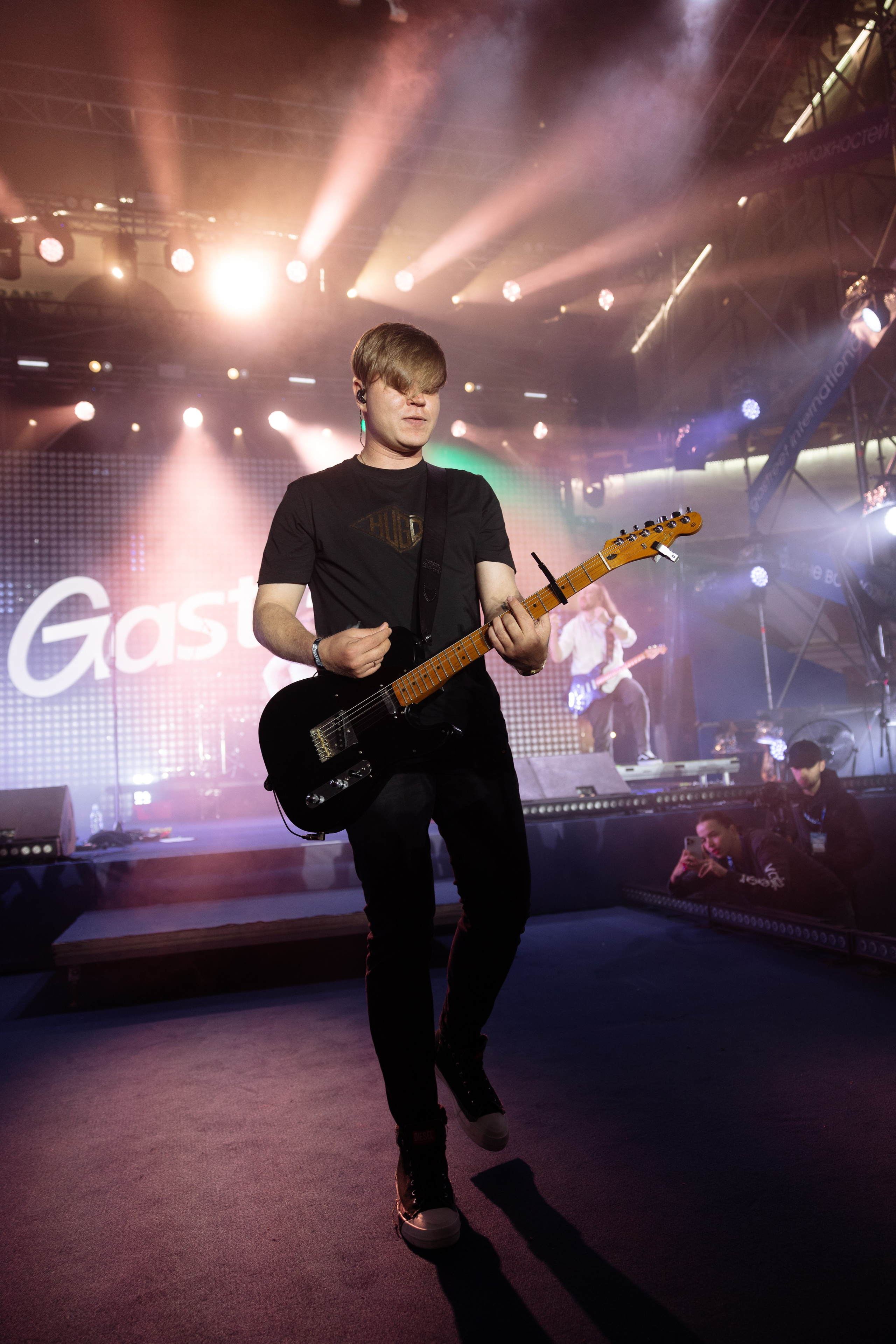 Женя Трофимов и Комната Культуры. Арина Тамочкина. Фотограф Краснодарю