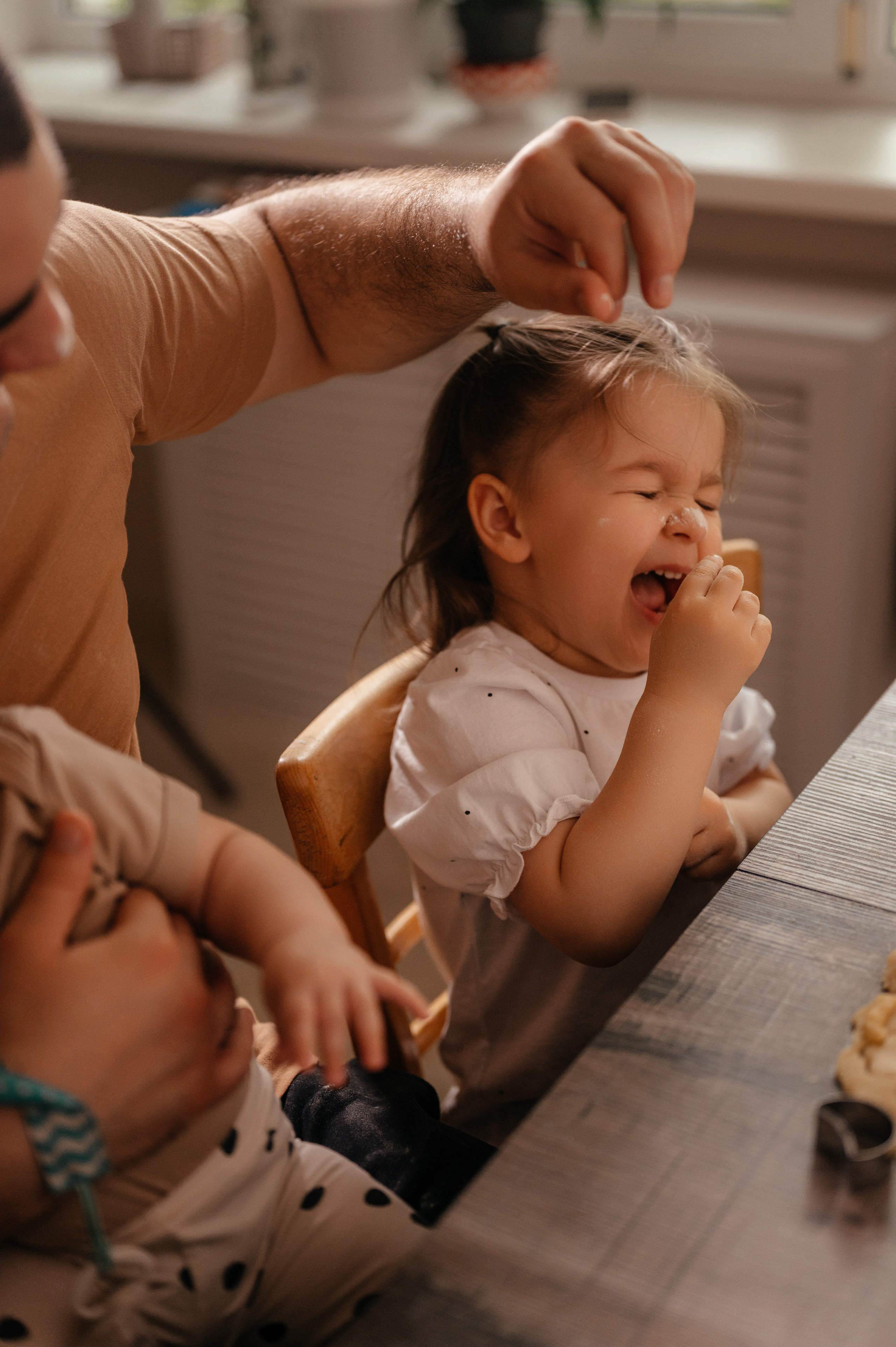 Фотосессия на дому. Свадебный фотограф в Донецке — Вита Донец
