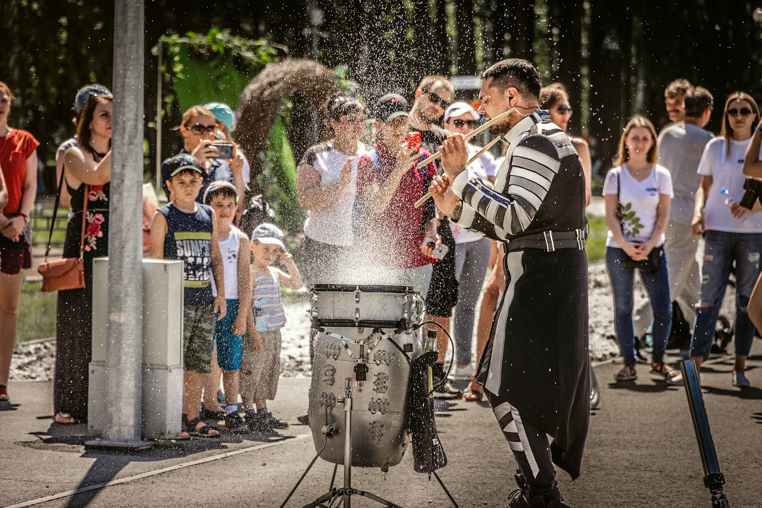 Фестиваль на газоне, барабанное шоу Hit Beat, Тюмень