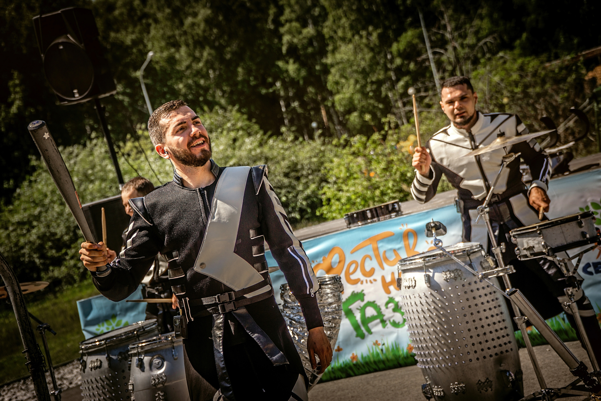 Фестиваль на газоне, барабанное шоу Hit Beat, Тюмень