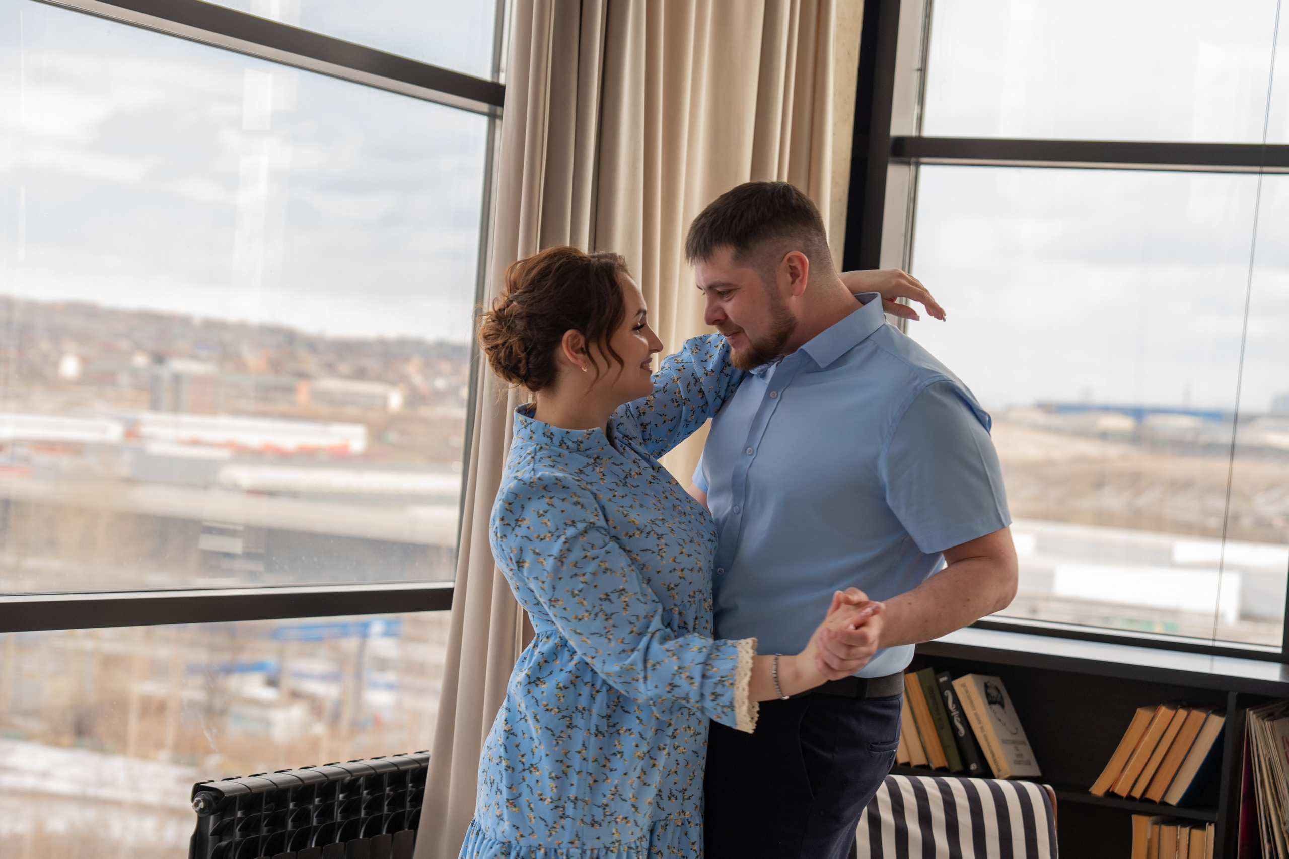 Я Ольга Казанцева, фотографирую снимаю ваши киноистории и печатаю фото и цифровые портреты на холсте