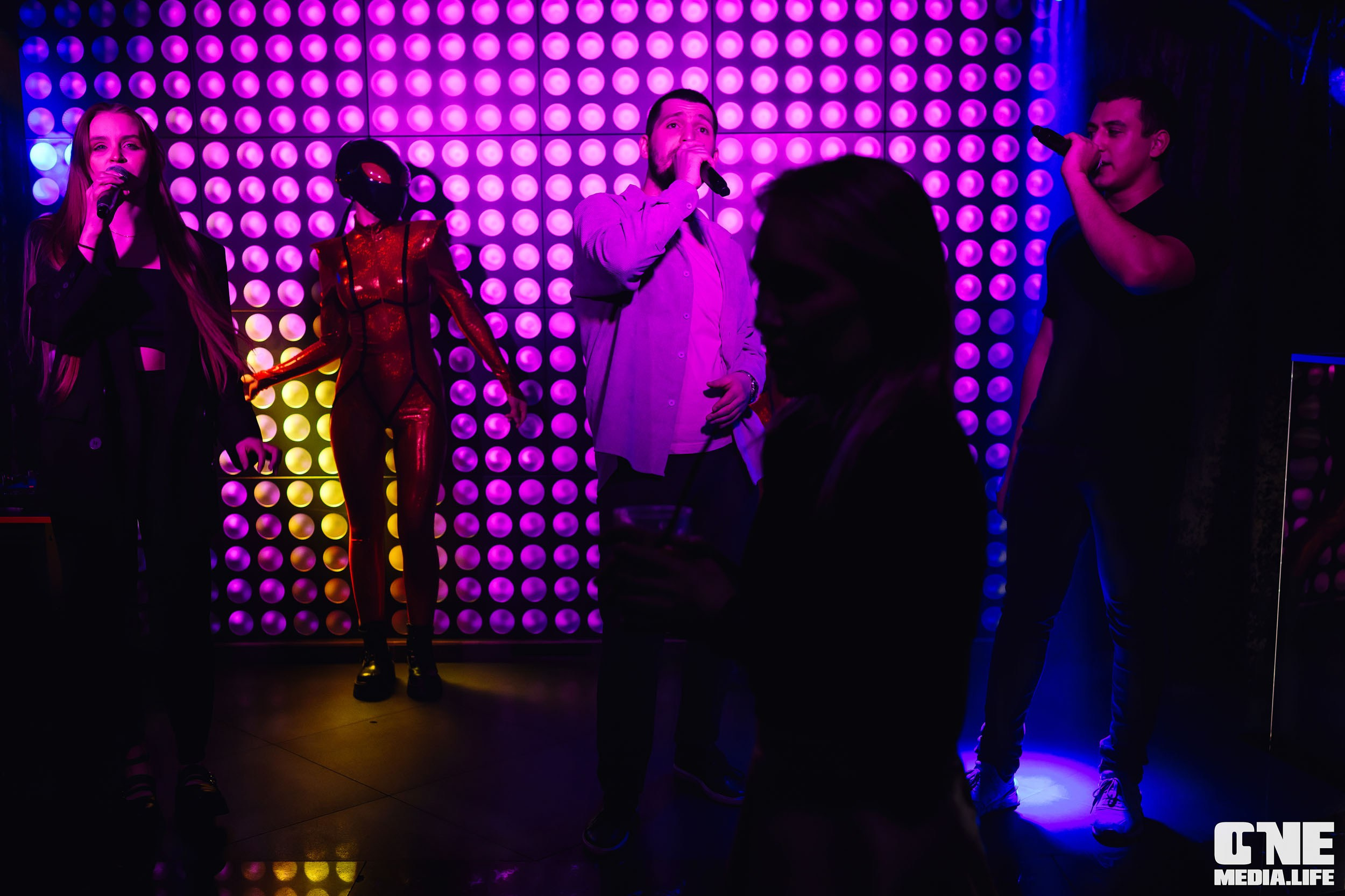 Фоторепортаж из караоке-клуба Эйфория. One Media Life: фоторепортажи, фотоотчеты с мероприятий и заведений