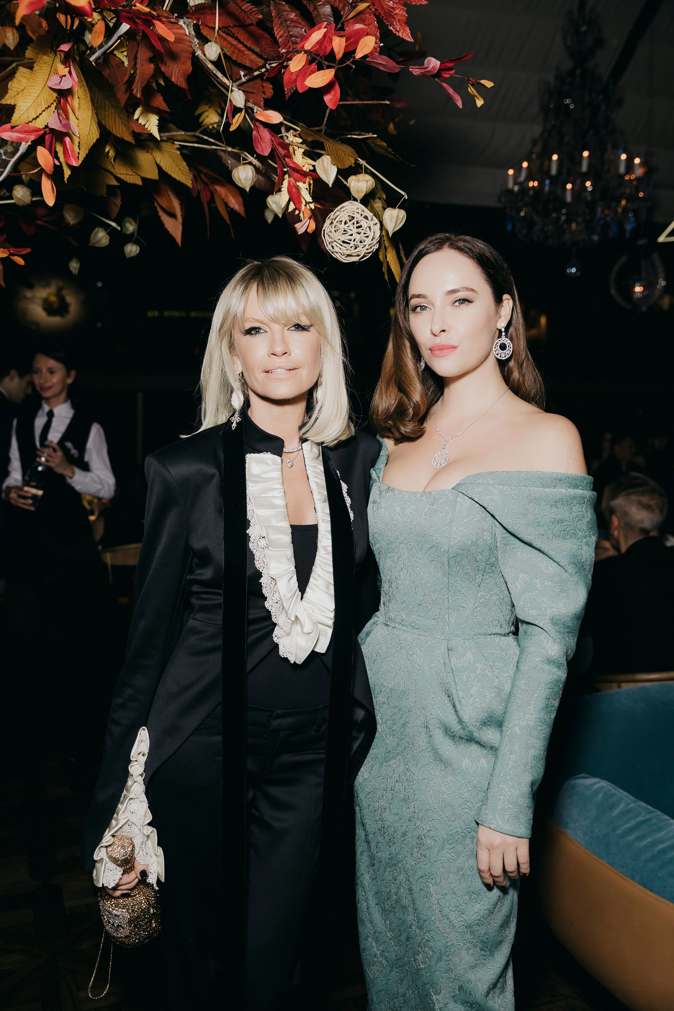 Яна Раскавалова и Ирина Зарькова 12th Anniversary White Rabbit