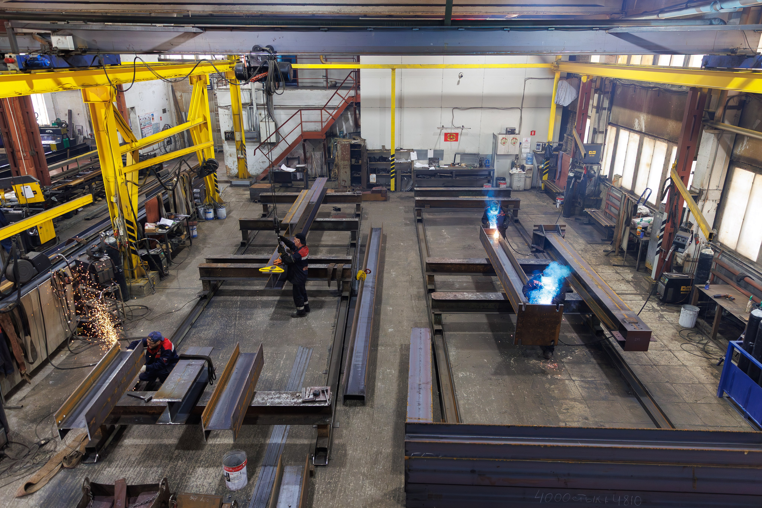 Склады под аренду. Фотосъёмка для бизнеса — предметное фото, репортаж с мероприятий, портреты людей, съёмка интерьера и экстерьера