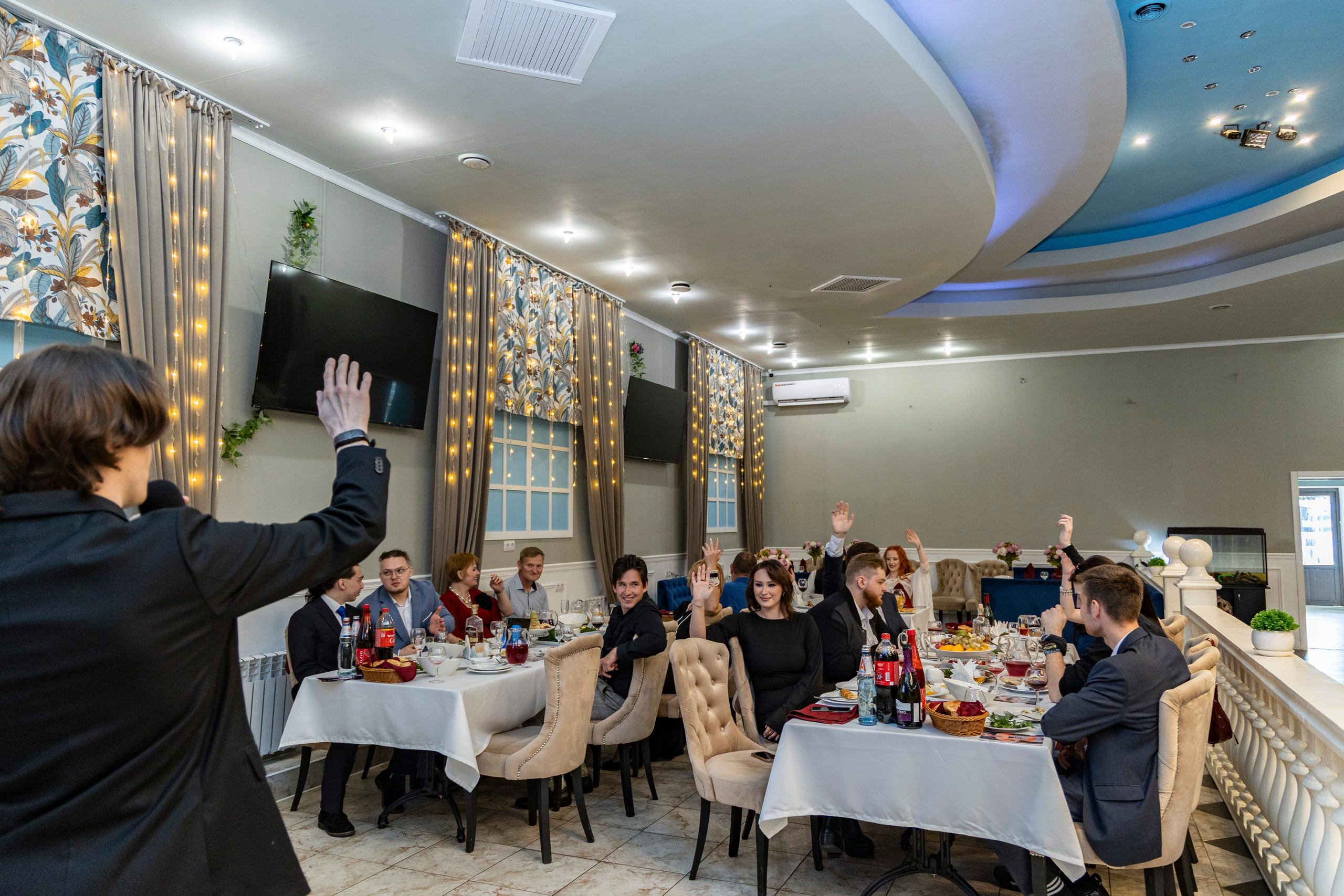 Свадебная фотосессия свадебный фотограф Татьяна Марсуверских свадебная фотопрогулка Москва Жуковский. Фотограф для маркетплейсов, фотоуслуги в Жуковском Татьяна Марсуверских