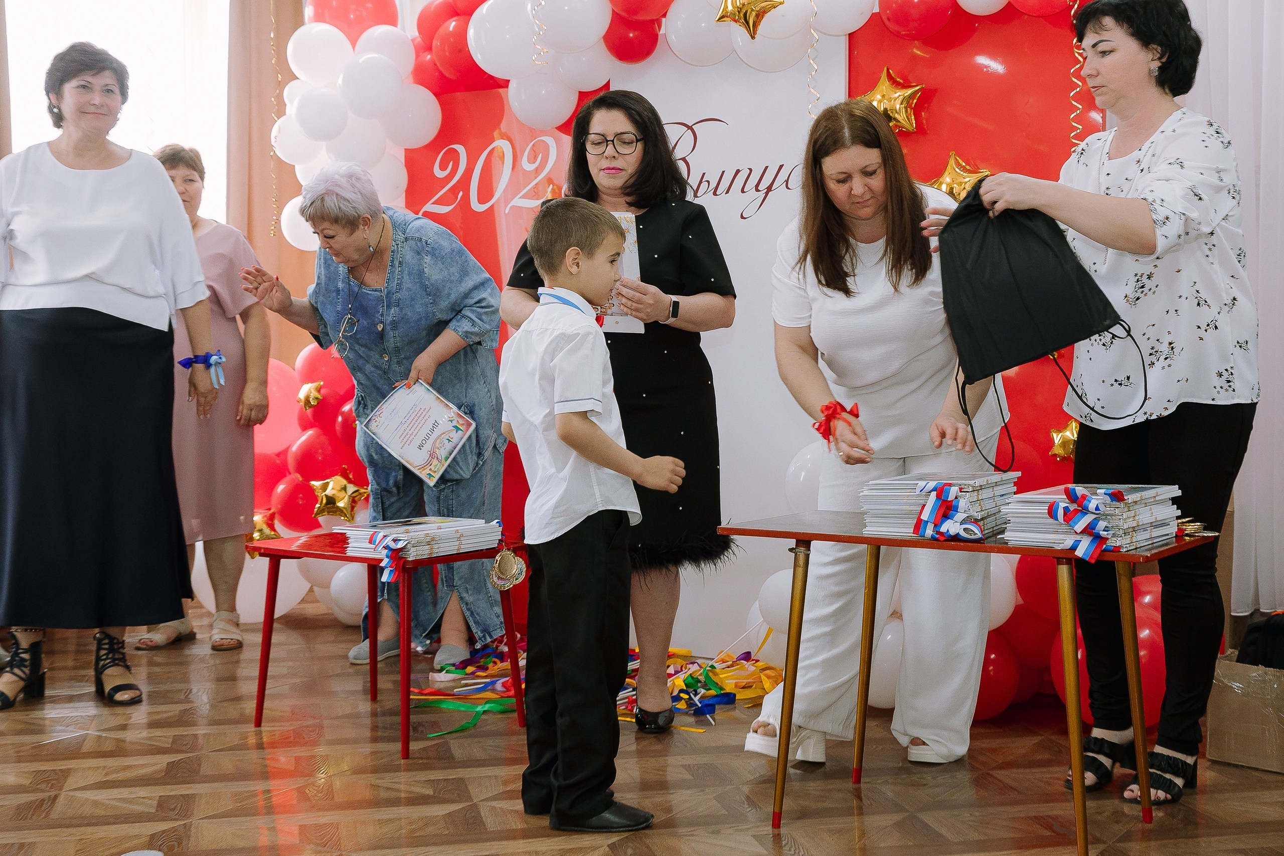 Выпускной в ДС 26. Выпускные альбомы Натальи Бутко: Новороссийск, Анапа, Геленджик