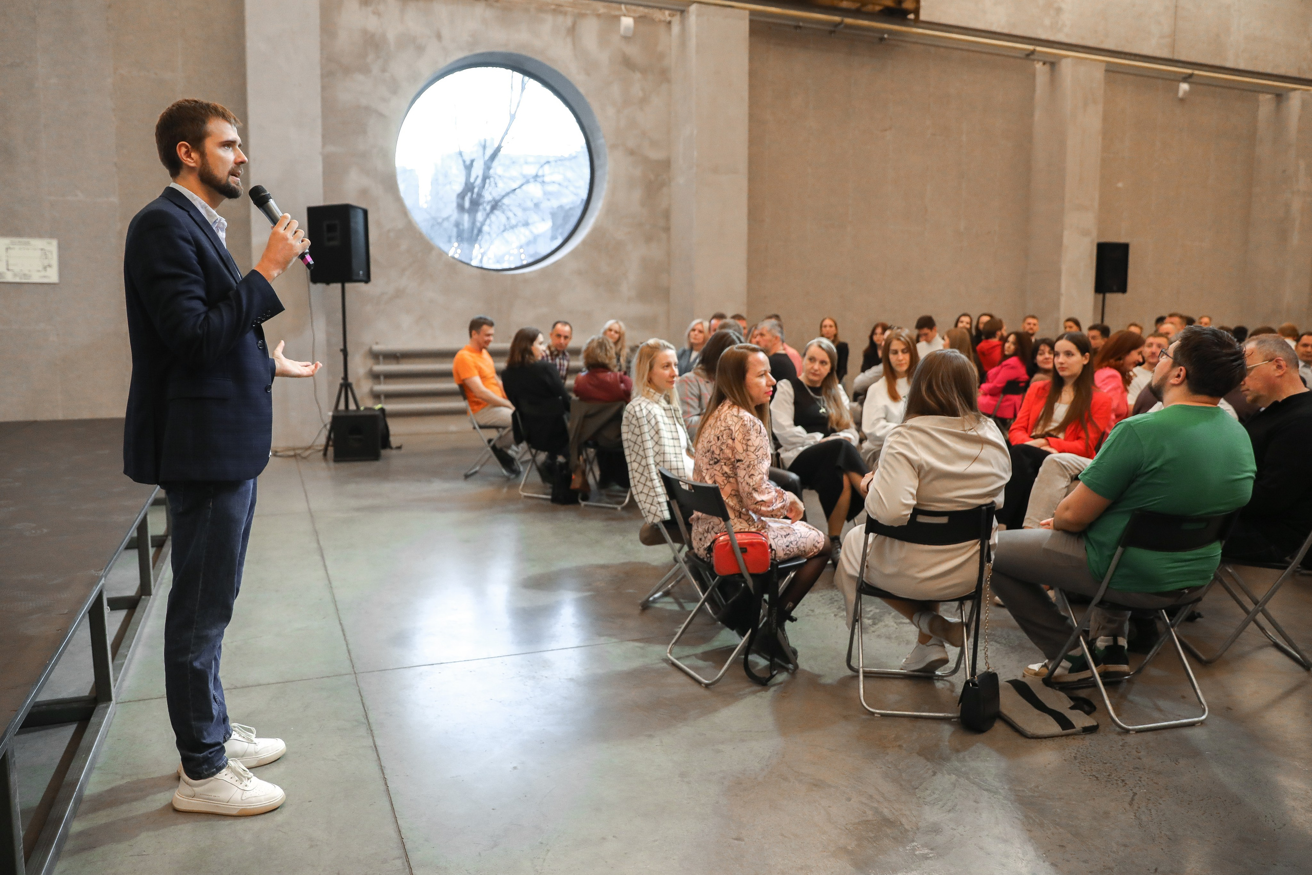 БИЗНЕС ФАКТ. Photographer Viktoriya Markushina «My world throug»