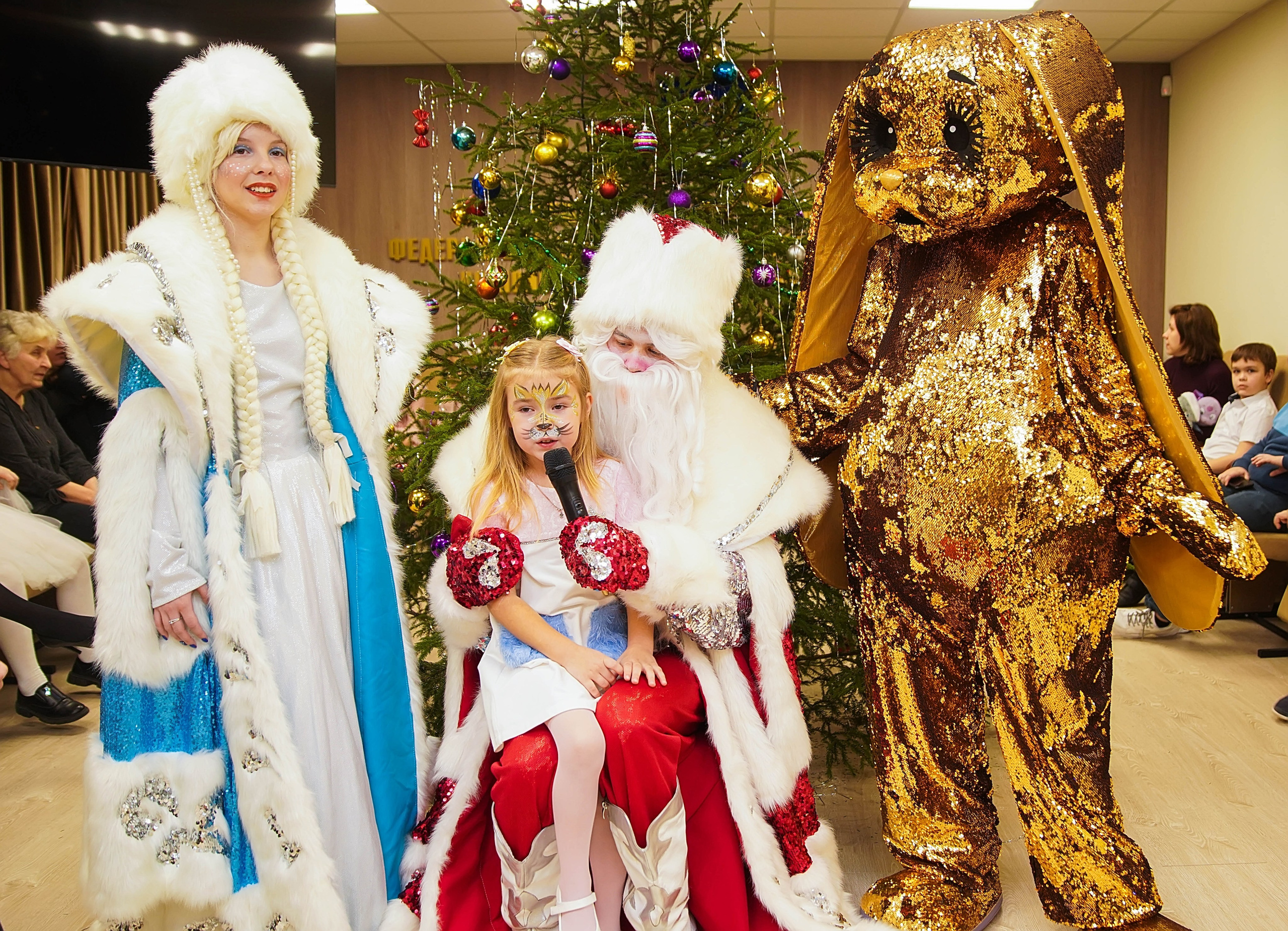 Елка НБД банк. Семейный и детский фотограф в Нижнем Новгороде