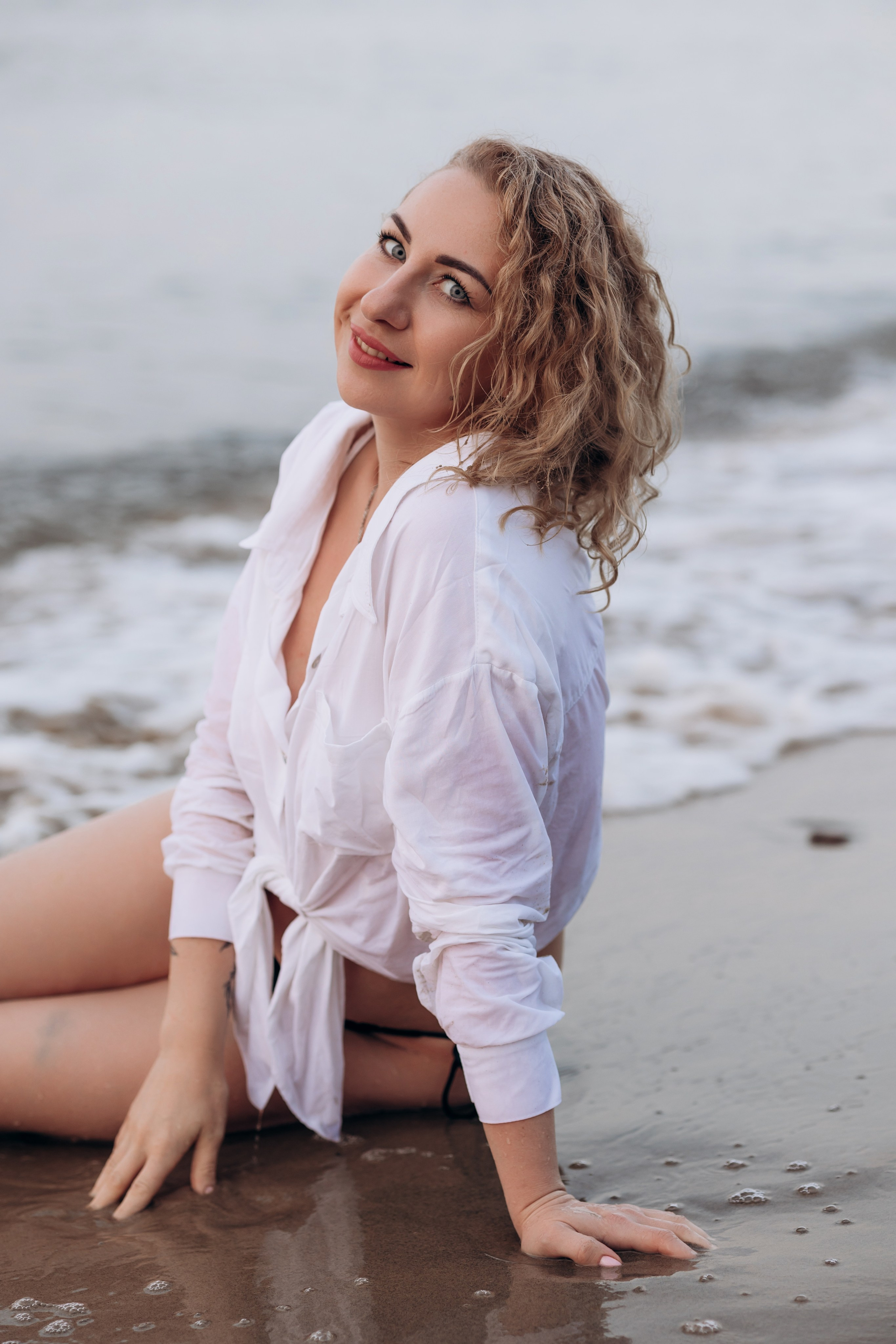 Подруги Отрадное закат лето. Фотограф в Калининграде свадебная фотография, репортажная, фотосессии