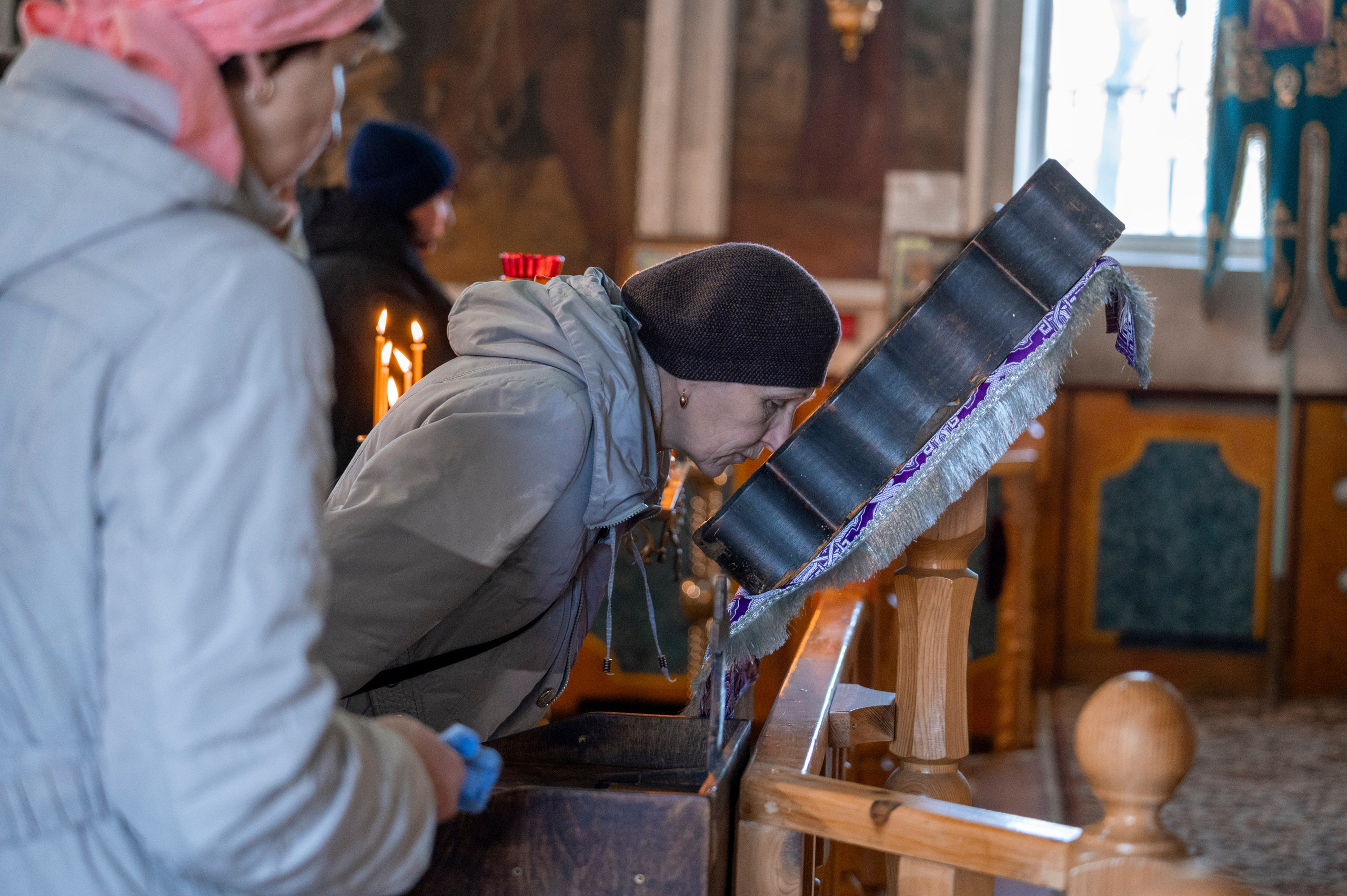 Никольский храм, г. Зерноград. Торжество Православия. Антон и Татьяна Денисенко — В храме
