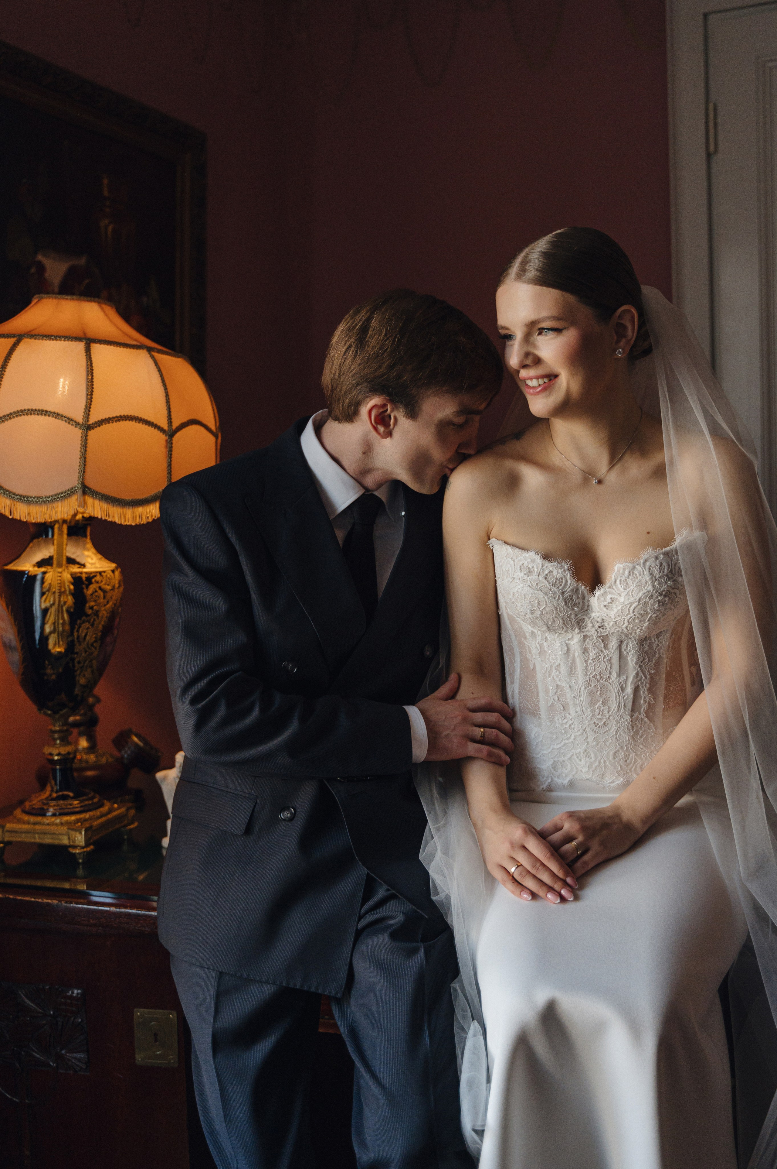 Дмитрий и Луиза. Гостиница Националь и ресторан Белуга. Свадебный фотограф Москва и Санкт-Петербург. Анастасия Чудина