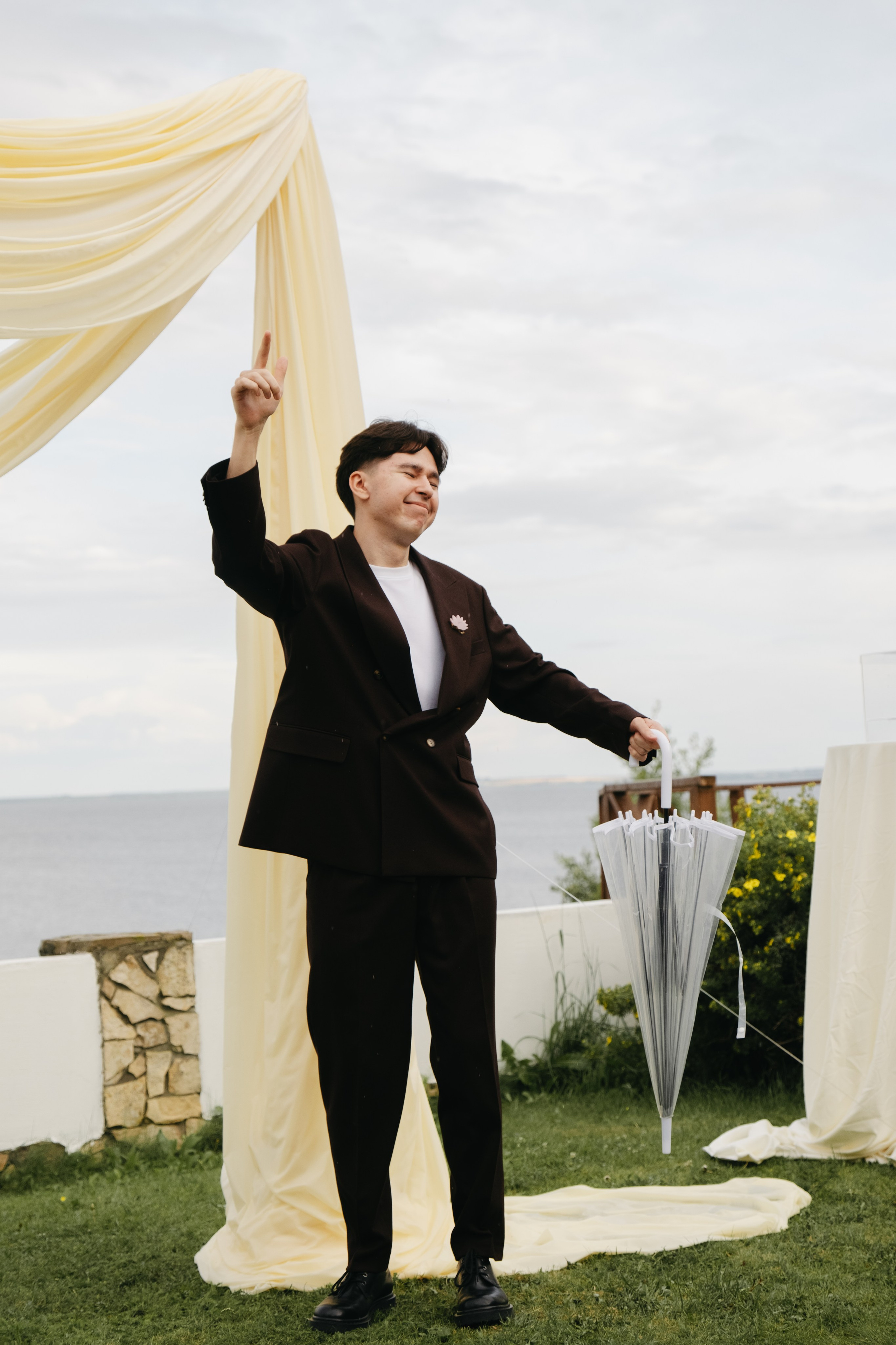 Молодые счастливые. Обо мне