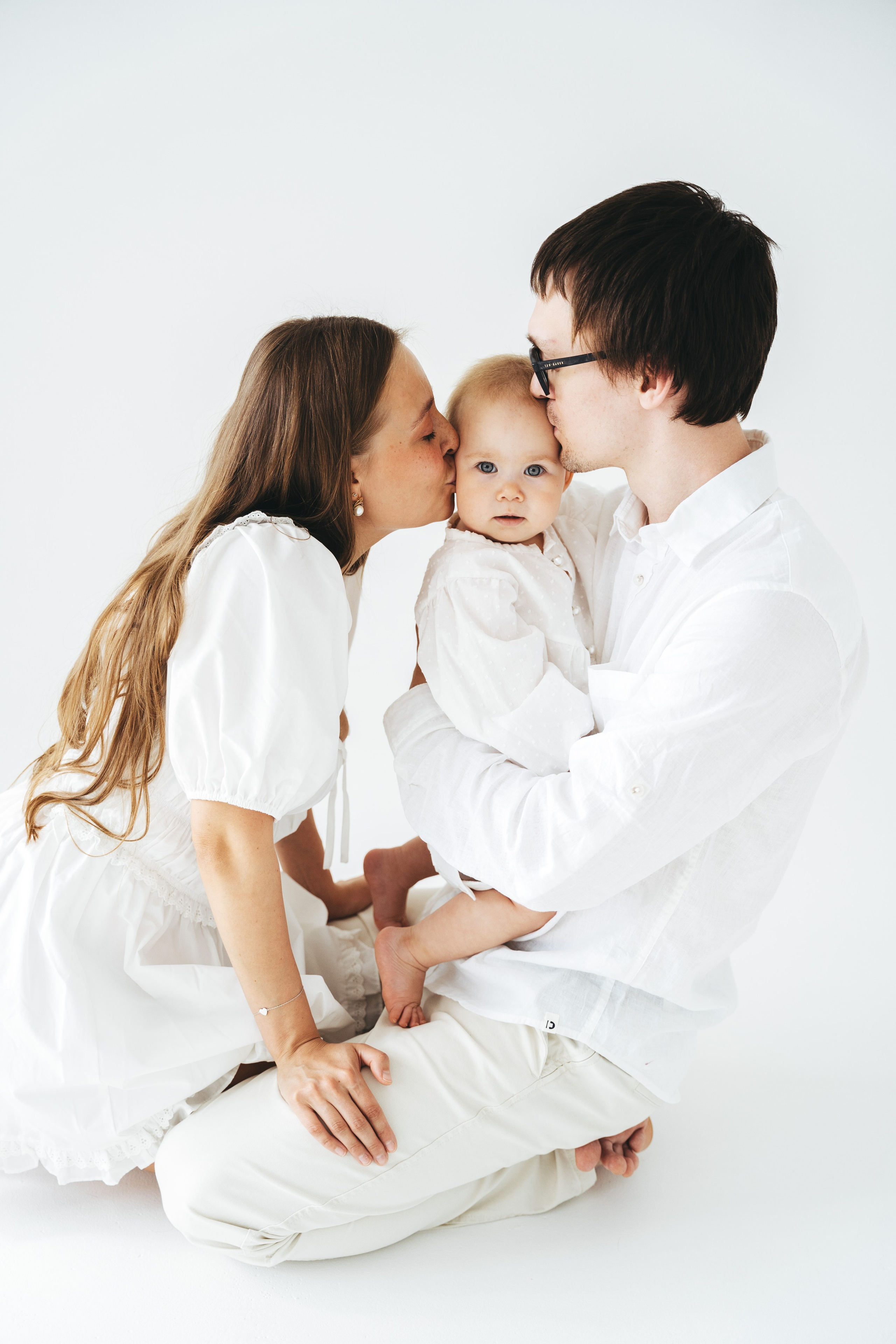 Варя, Таня, Дима. Главная