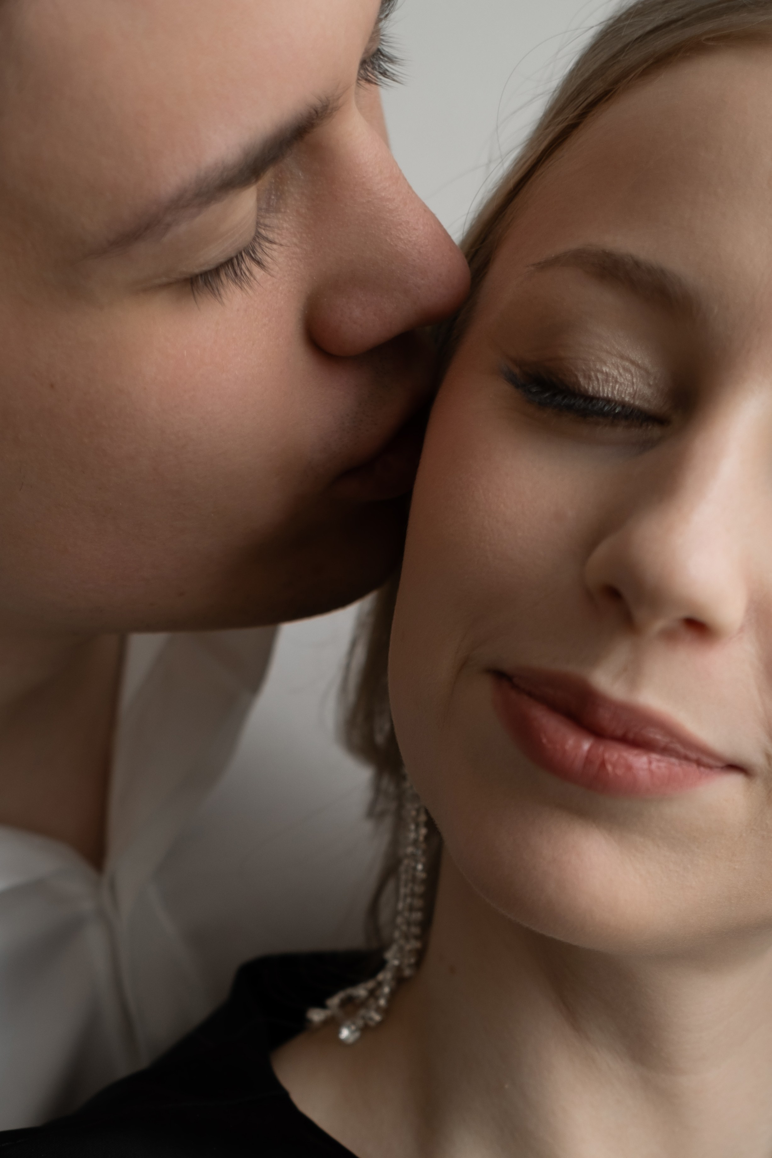 Алина и Денис. Фотограф в Москве. Женский и мужской портрет, лавстори (love story)