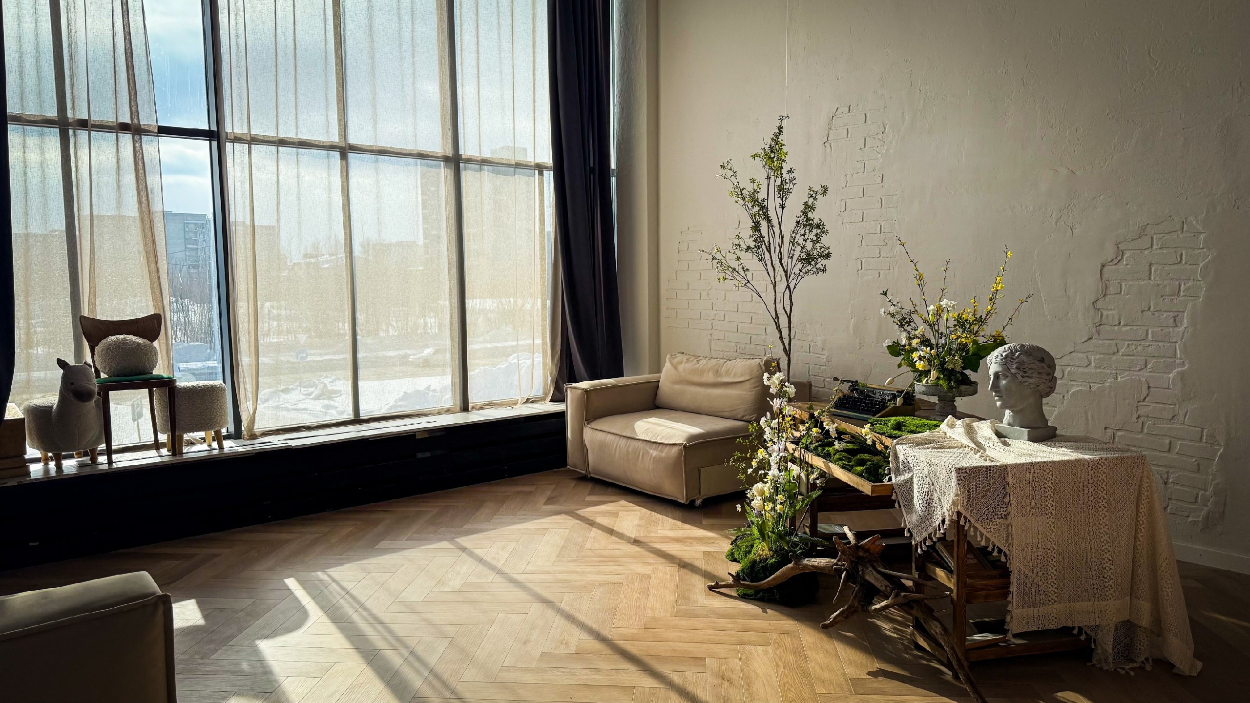 Фотостудия Питер. Зал Невский. Фотограф Пирумян Анна. г. Сургут, г. Воронеж