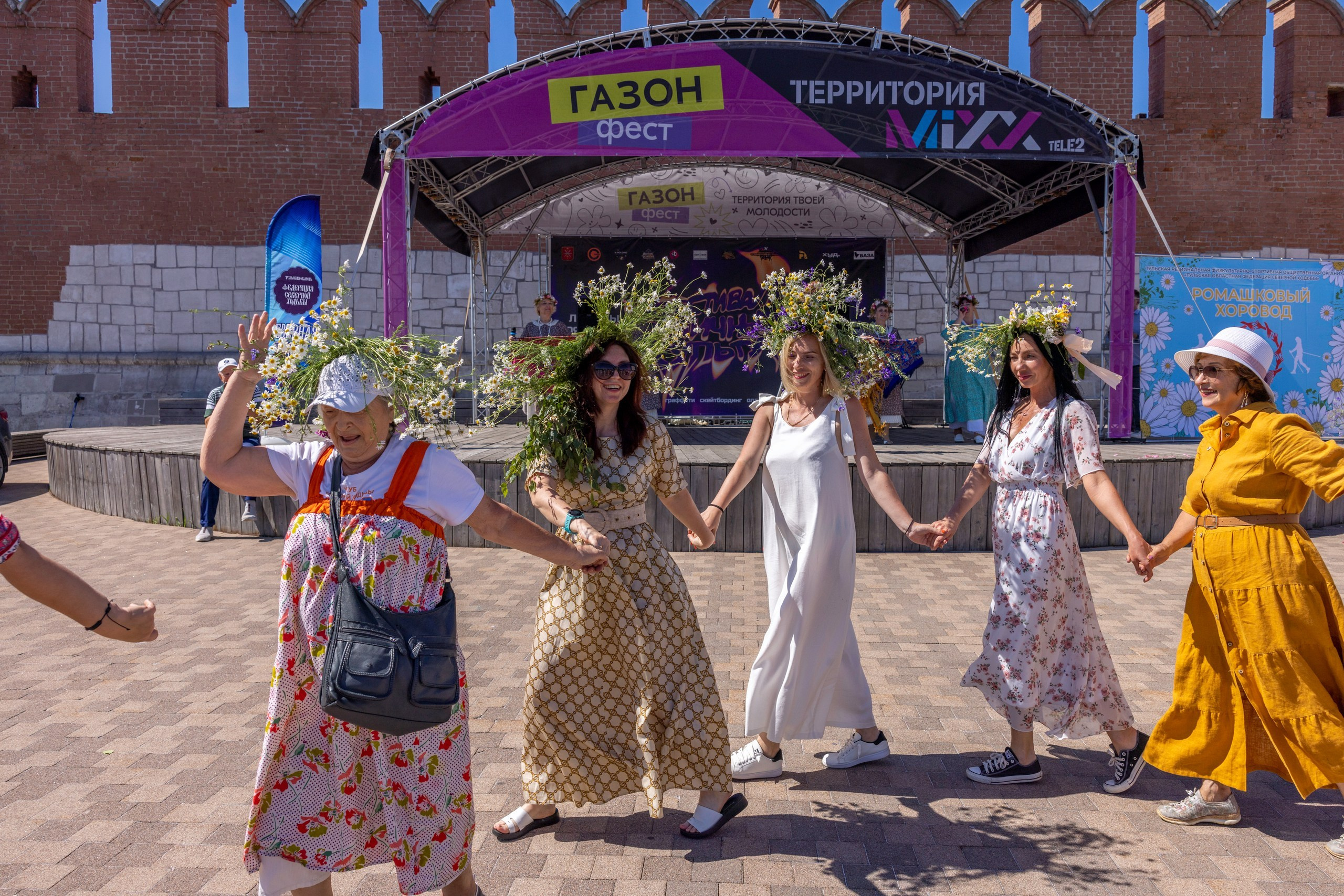 Фестиваль «Ромашковый хоровод». Северная ходьба. Фотограф в Туле Крупский АнДРей. Фотостудия «КАДР71» в Туле