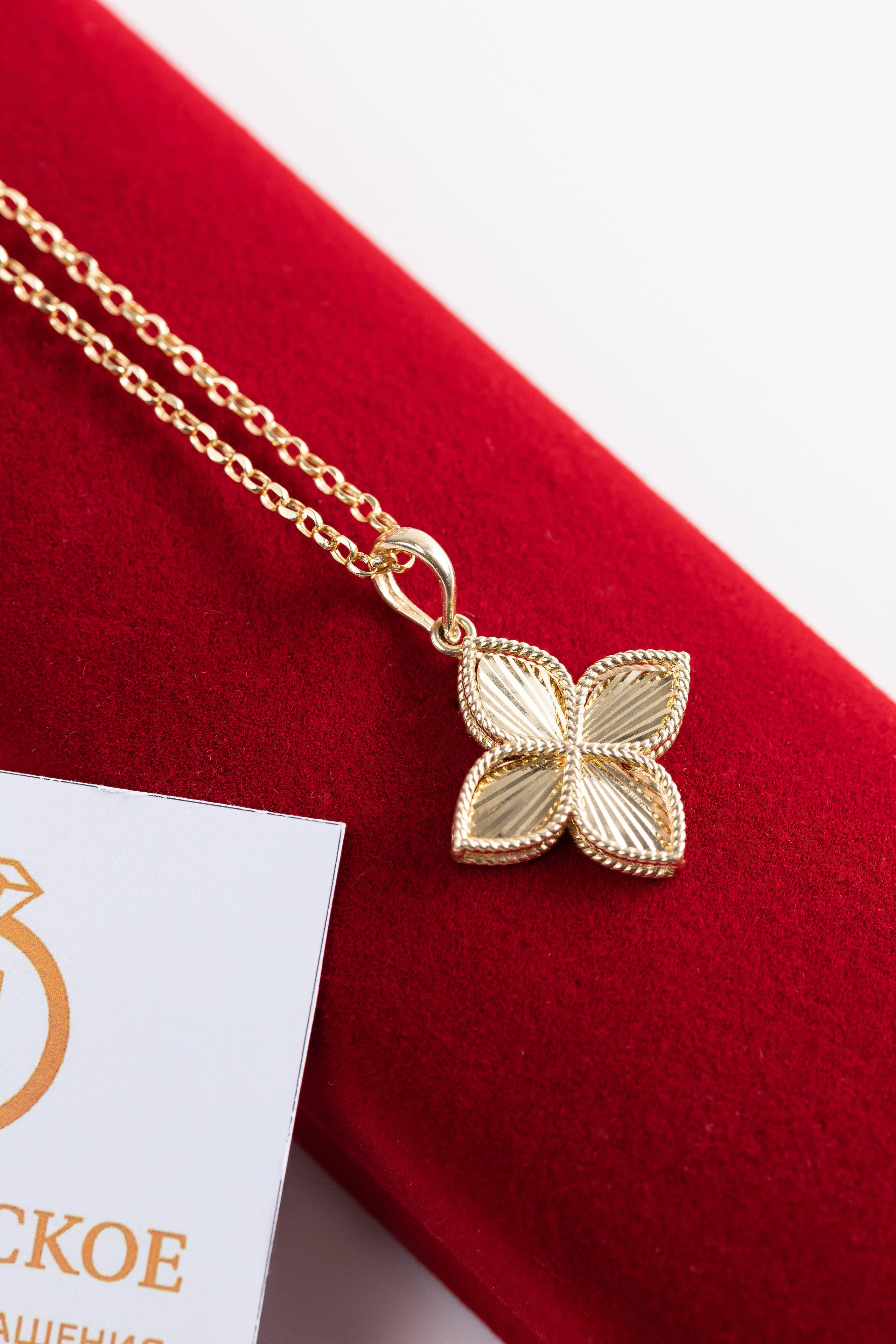 Рекламная съемка ювелирных изделий. Рекламный фуд фотограф и видеограф в Астане Алина Лысенко