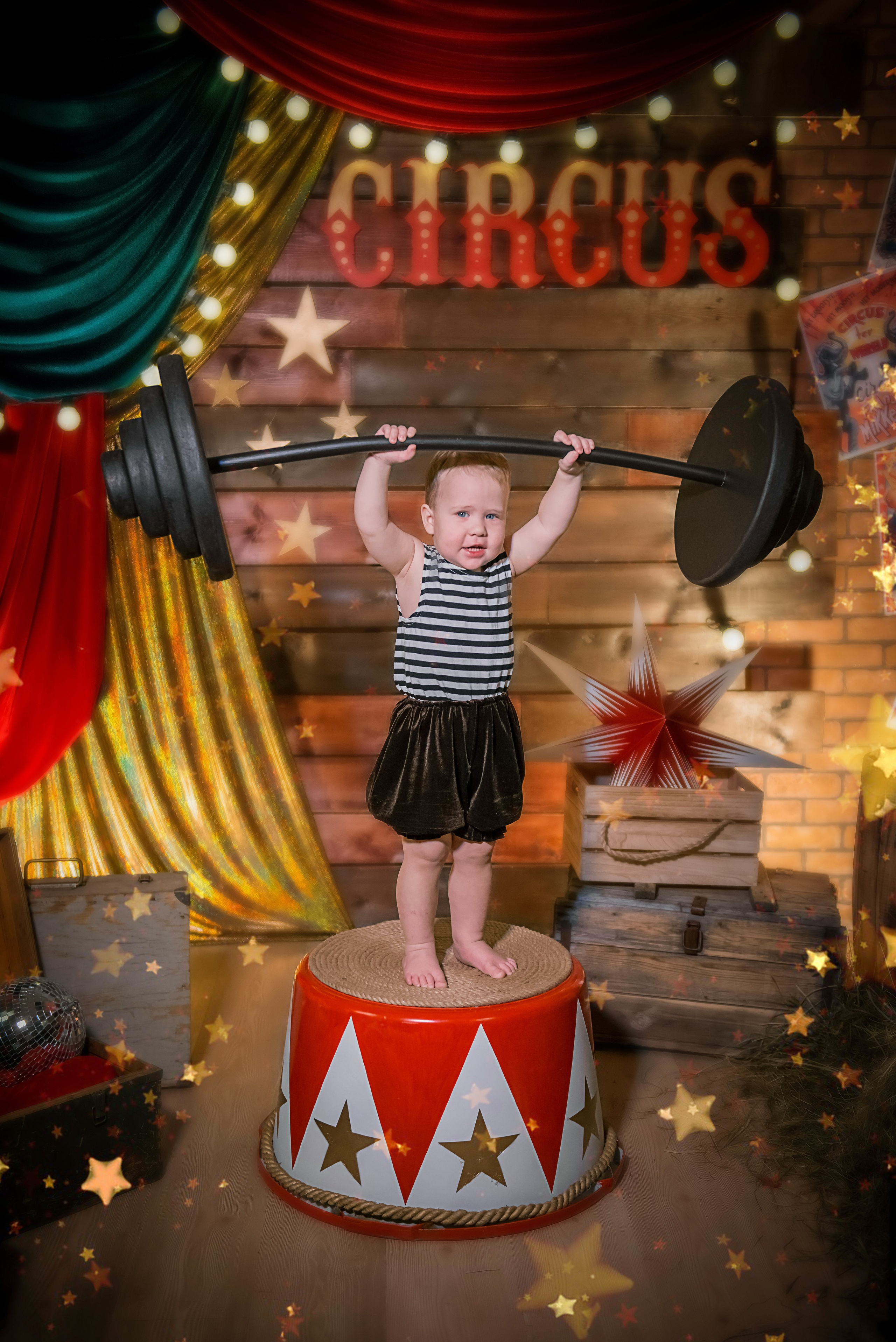 Цирк. Татьяна Гойда портретный и семейный фотограф Ленск. Выпускные альбомы