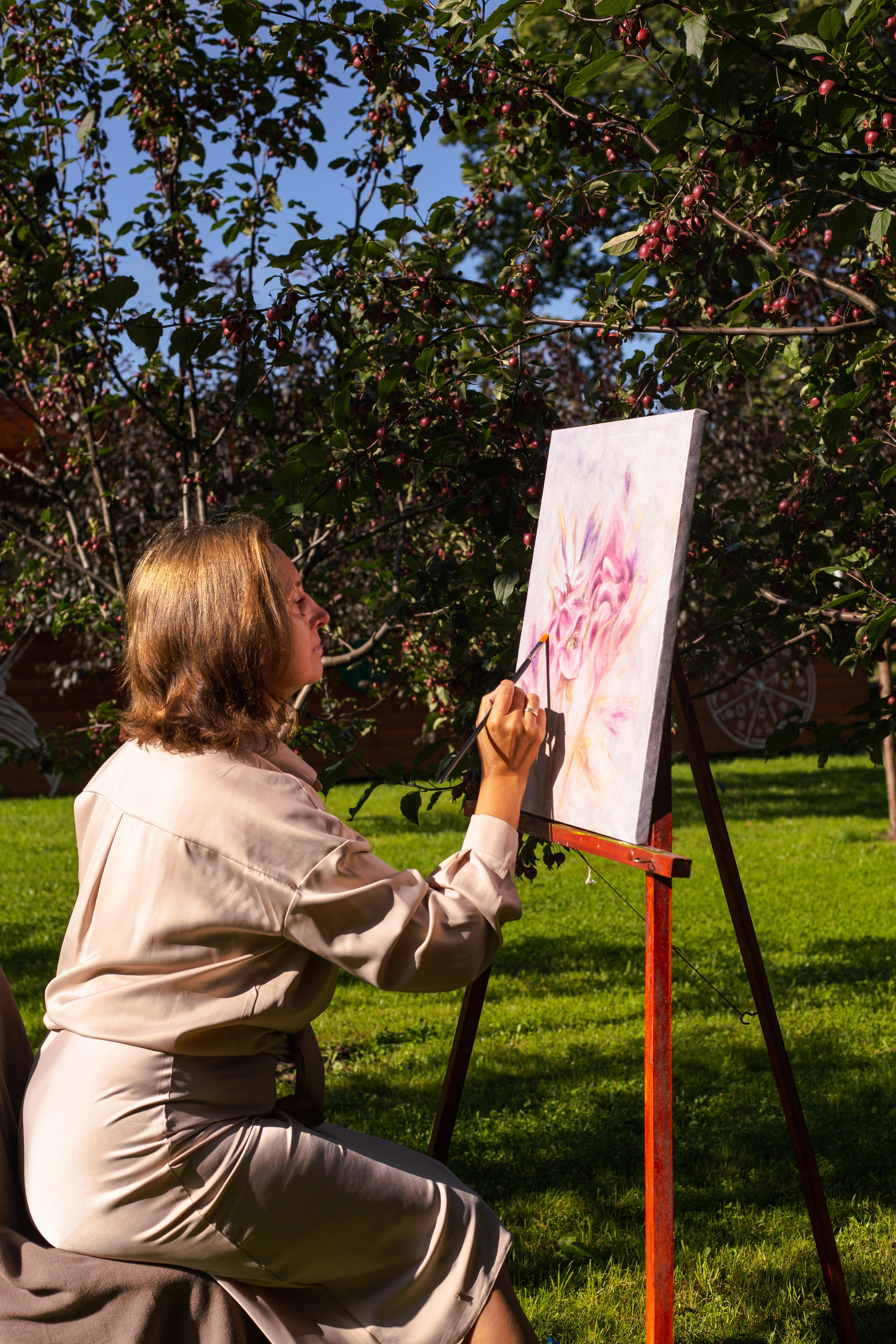 Небо отражается в глазах художницы. Фотограф Тула