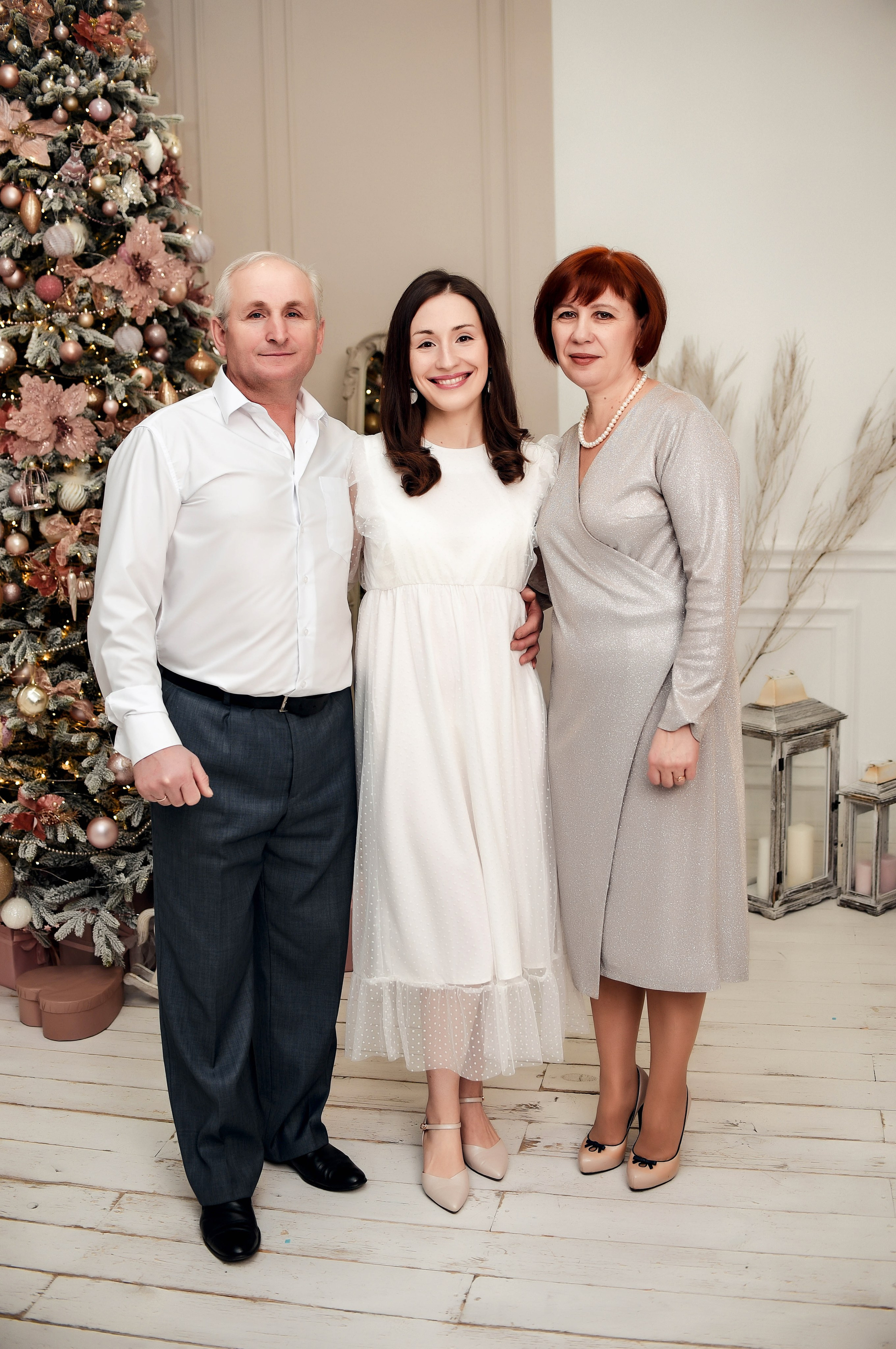 Новогодняя семейная. Свадебный, семейный, детский, контент фотограф в Омске Максим Ильин