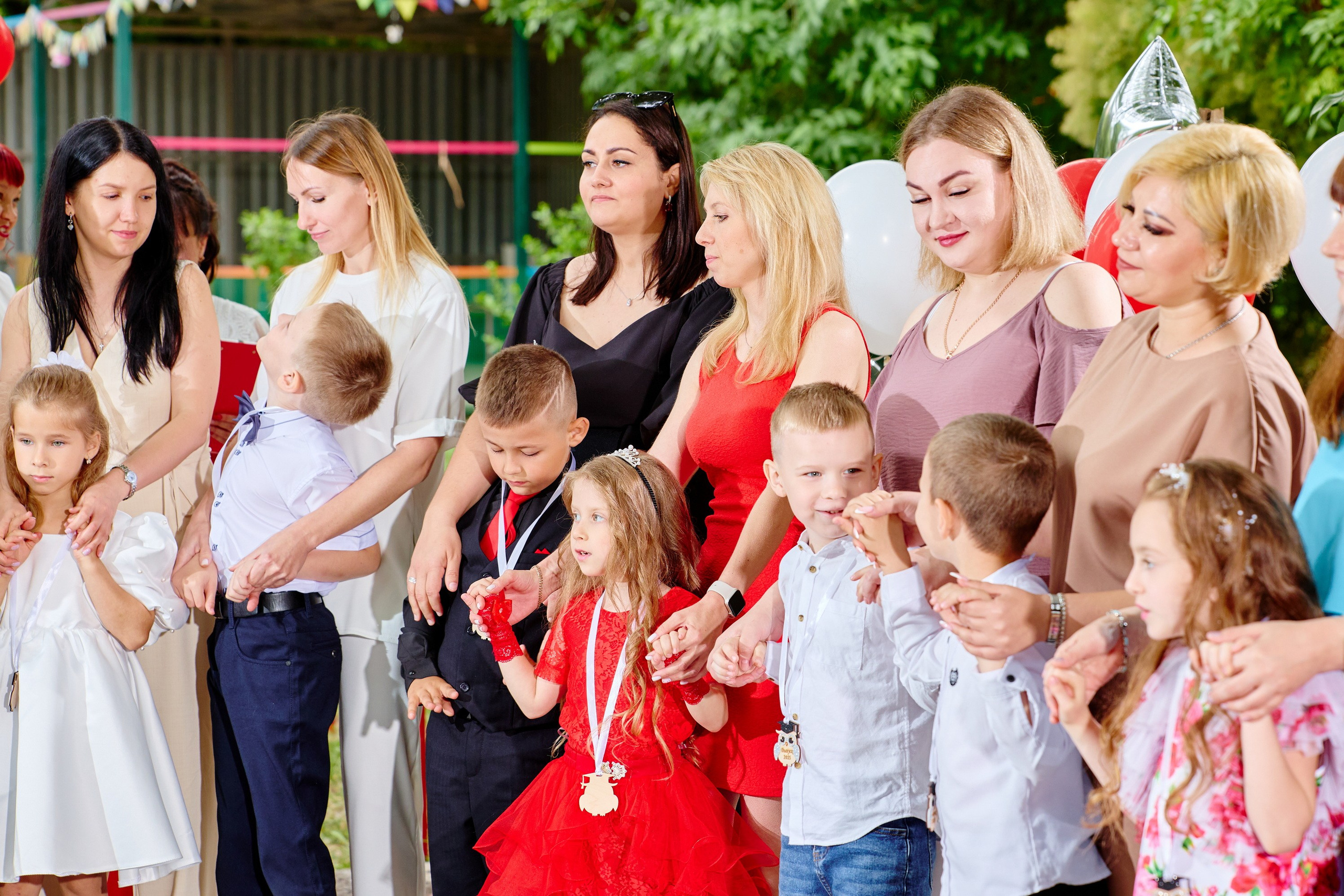 Выпускной 45 сад. Фотограф Выпускные альбомы Таганрог Сергей Коробченко