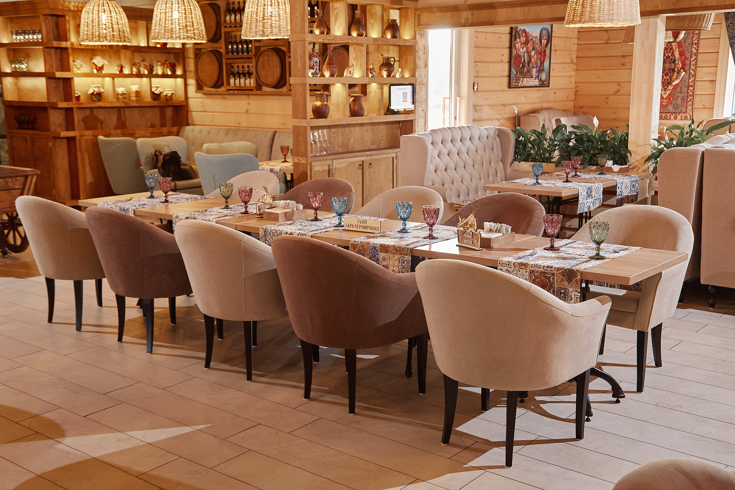 Интерьерная съемка мебели для загородного отеля «АвиаБаза». Фотограф Иван Богданов Москва Волгоград Камышин