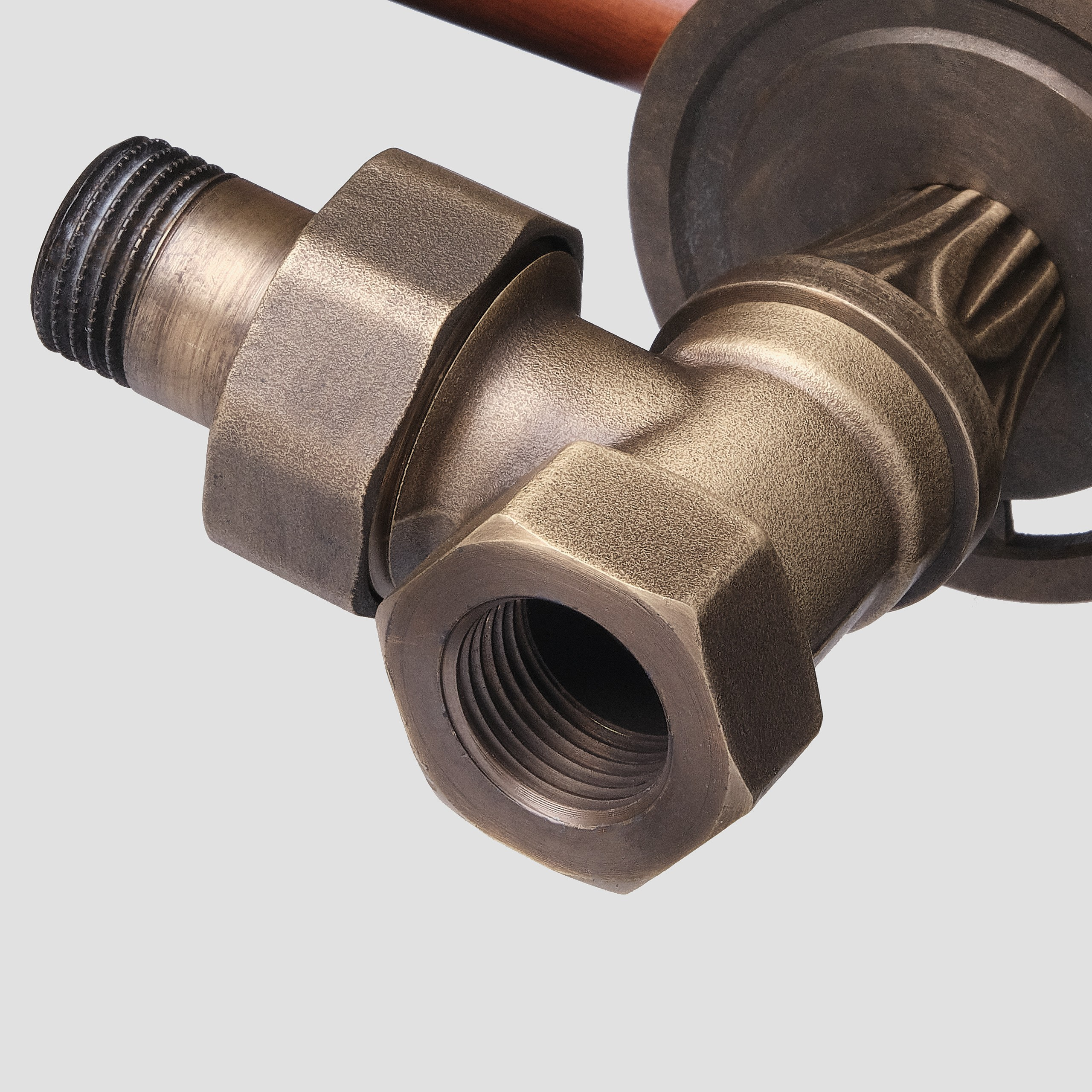 Предметные фотографии вентилей и запорной арматуры