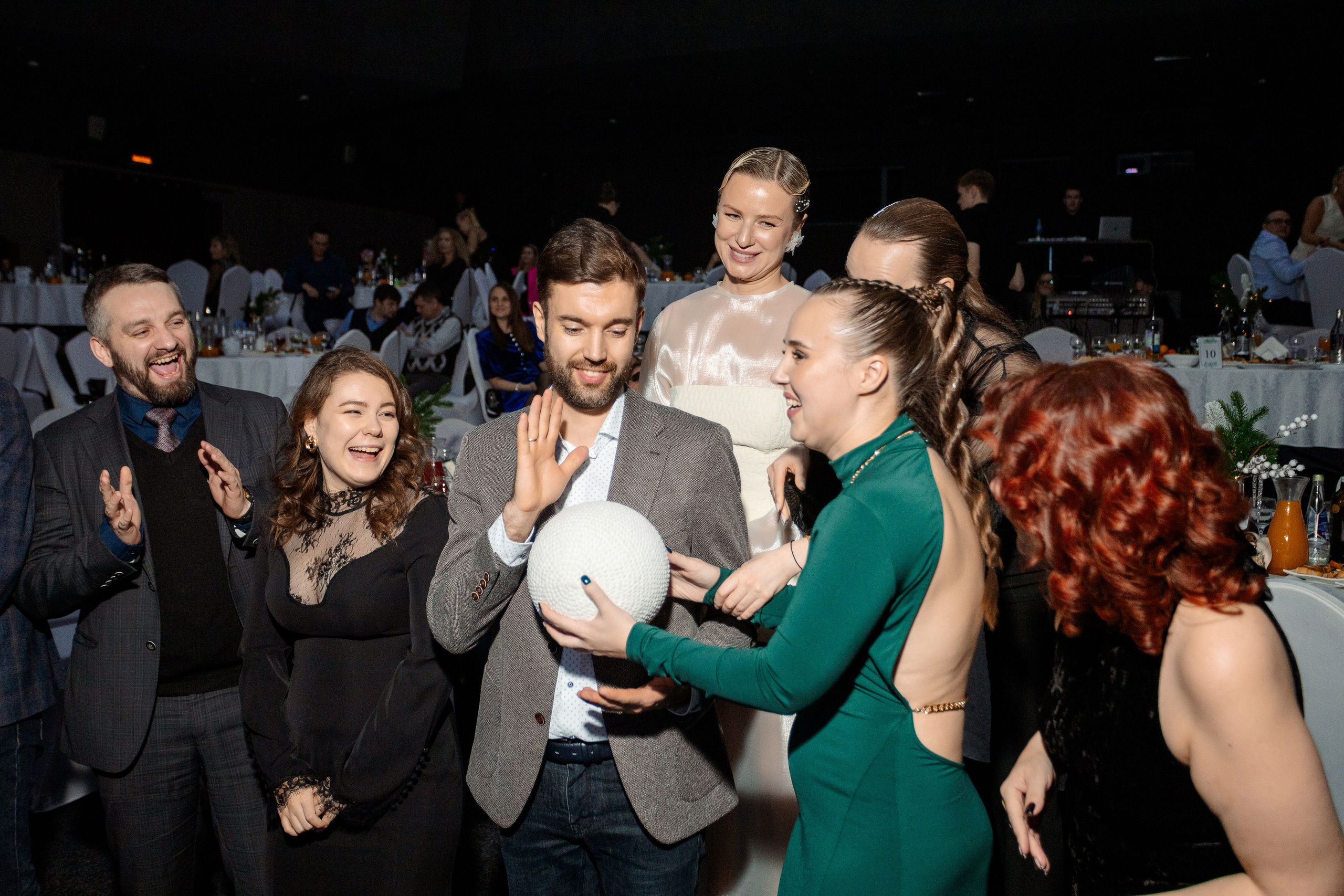 РЕПОРТАЖ: НОВЫЙ ГОД В ДК МЕТАЛЛУРГ. Профессиональный фотограф в Ижевске Леша Петров