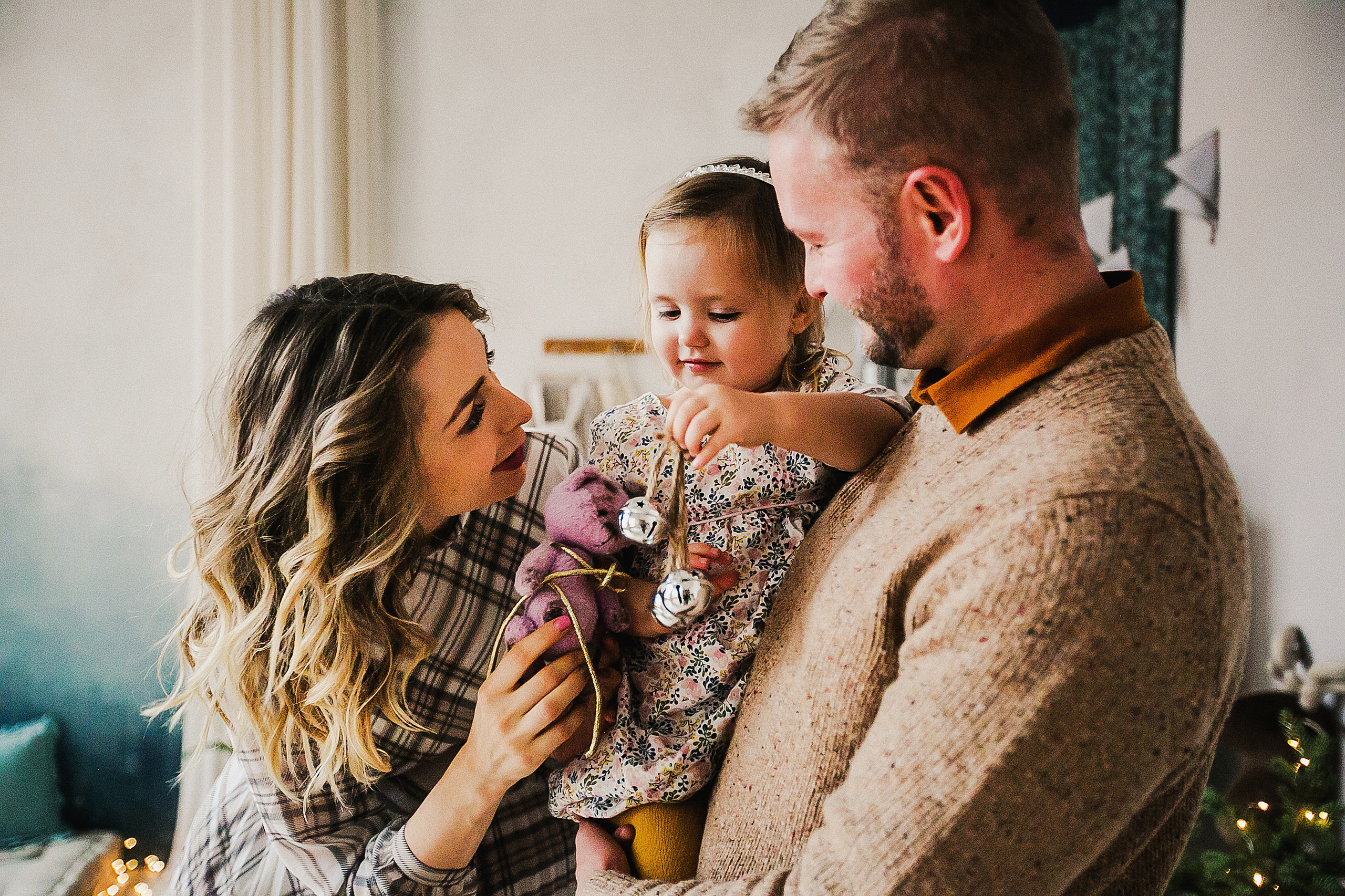 Мила и родители, время волшебства. Фотограф Полина Егорова город Тюмень