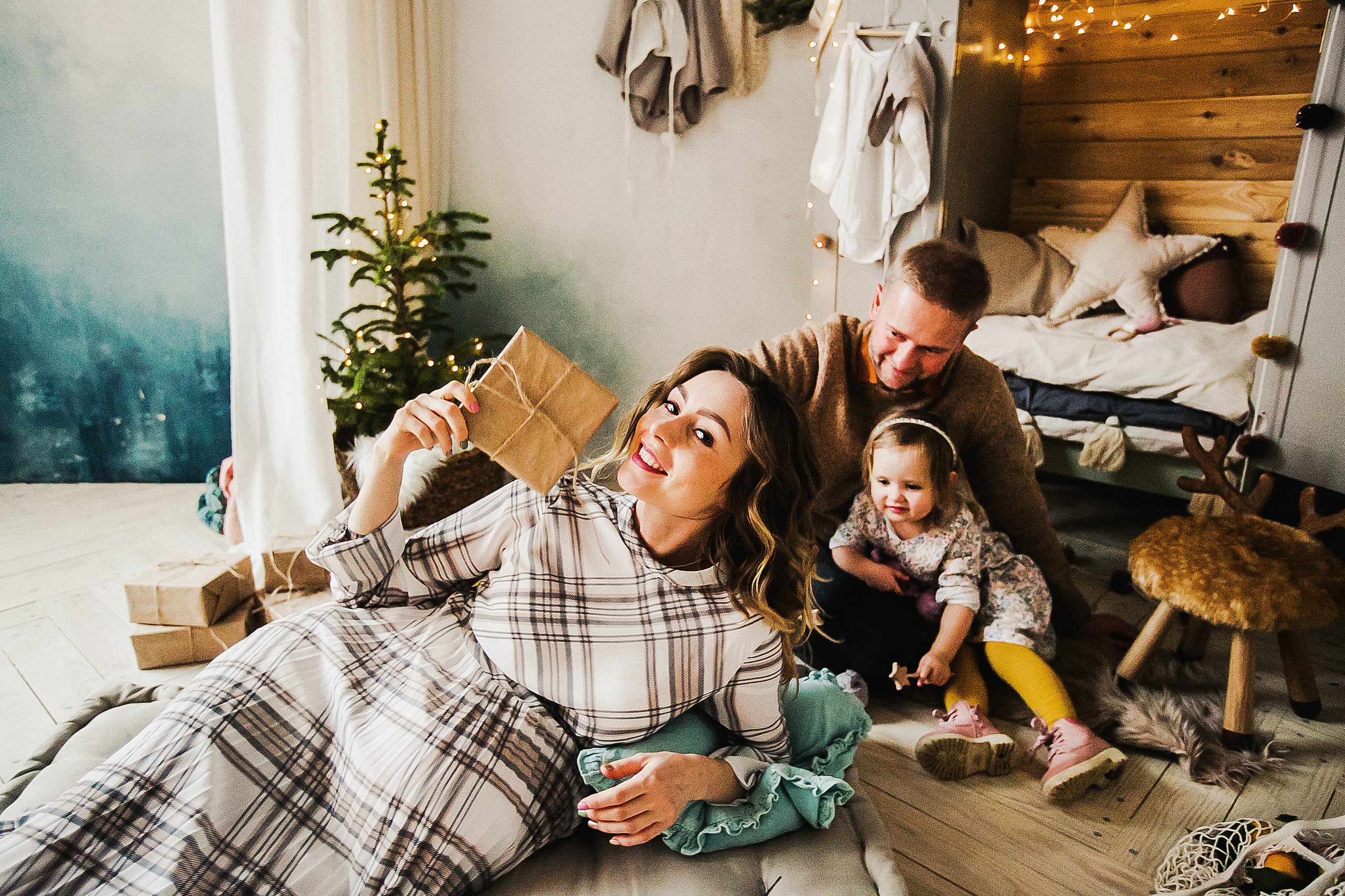 Мила и родители, время волшебства. Фотограф Полина Егорова город Тюмень