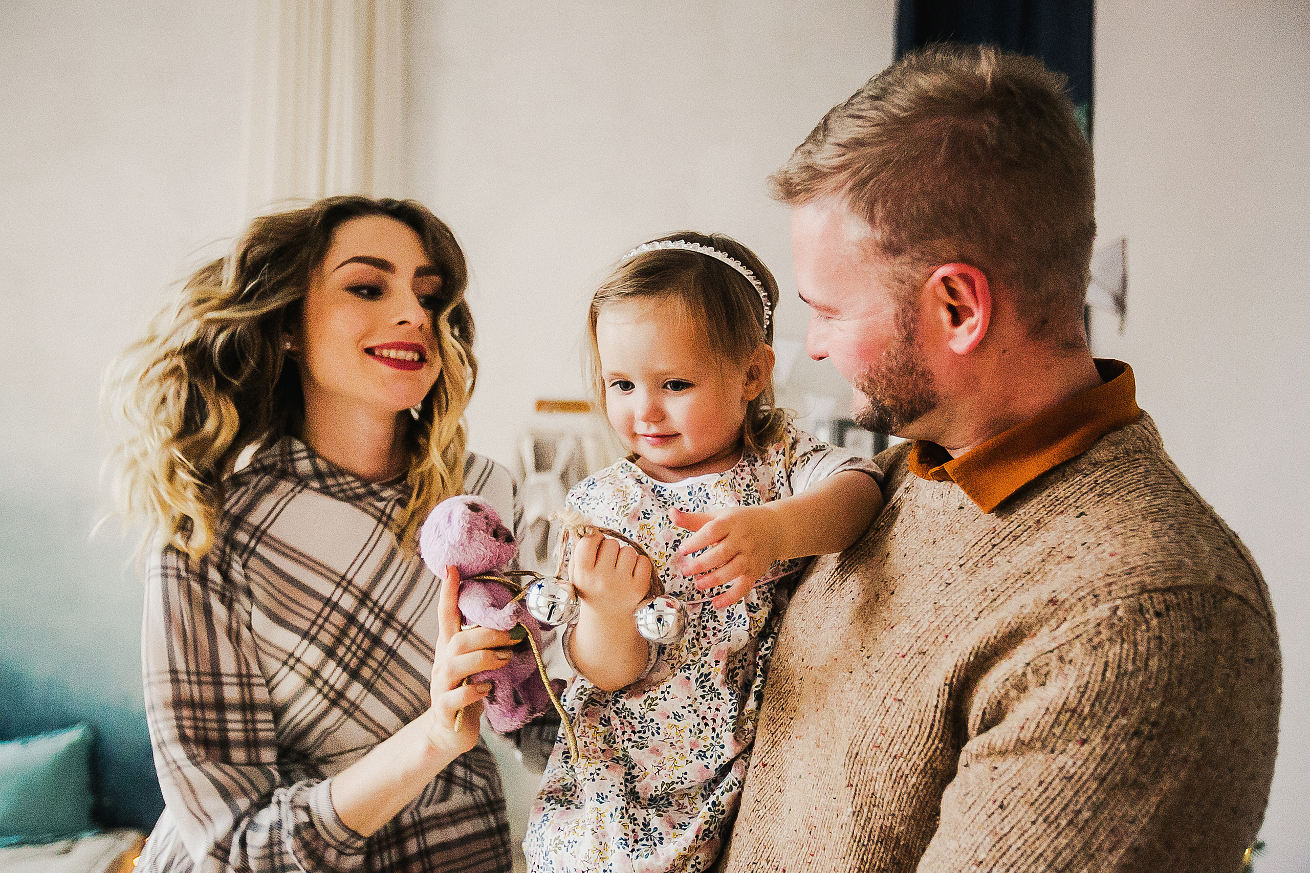 Мила и родители, время волшебства. Фотограф Полина Егорова город Тюмень