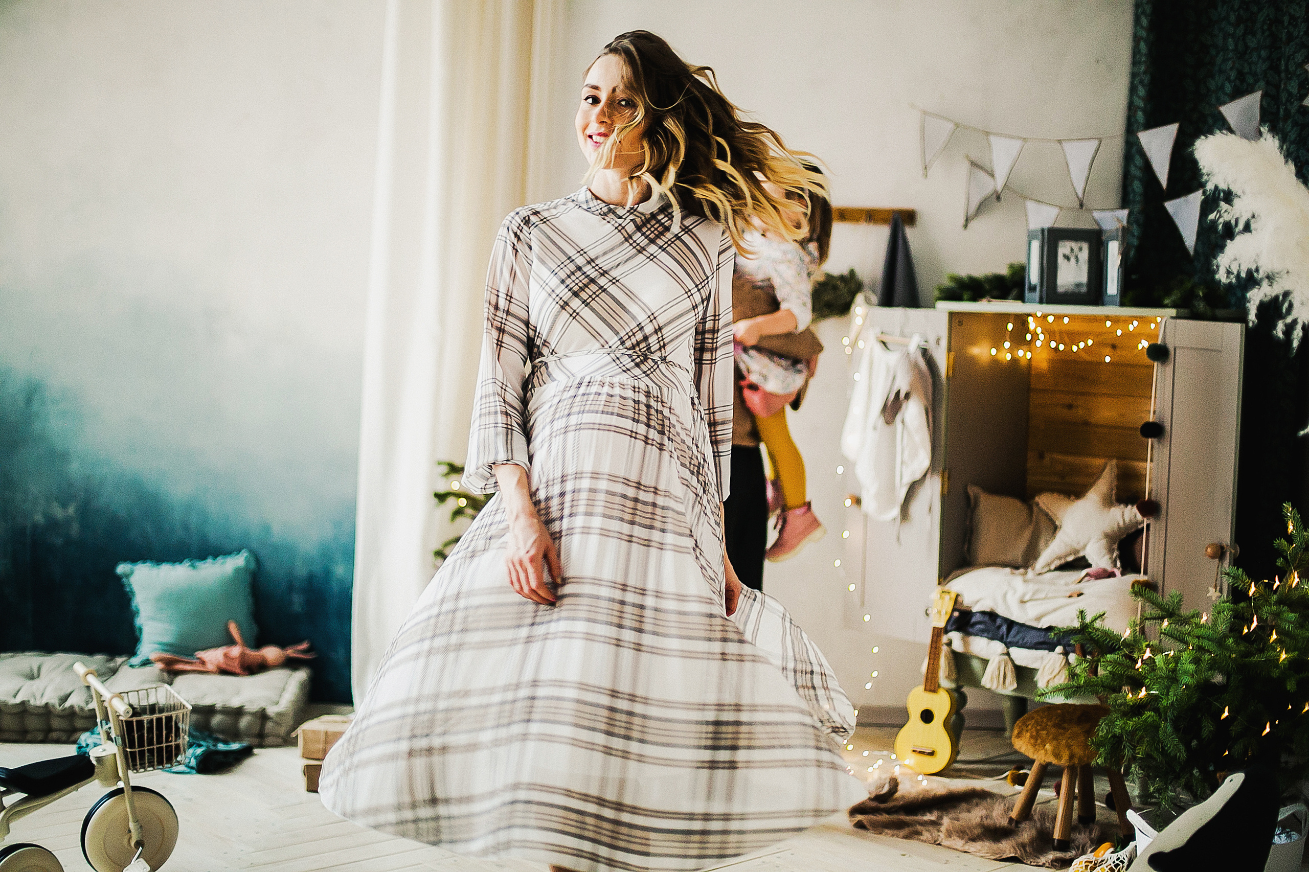 Мила и родители, время волшебства. Фотограф Полина Егорова город Тюмень