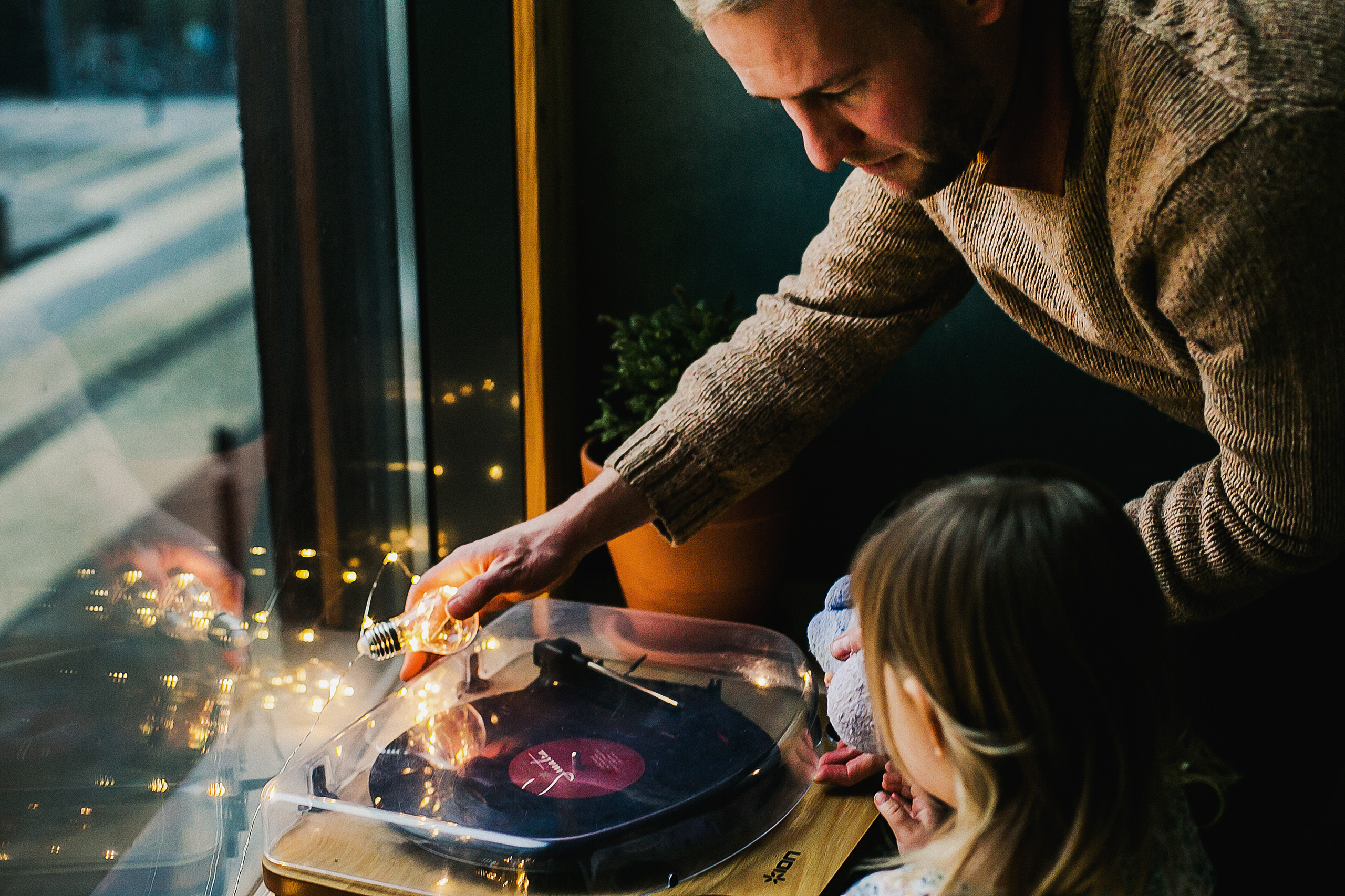 Мила и родители, время волшебства. Фотограф Полина Егорова город Тюмень