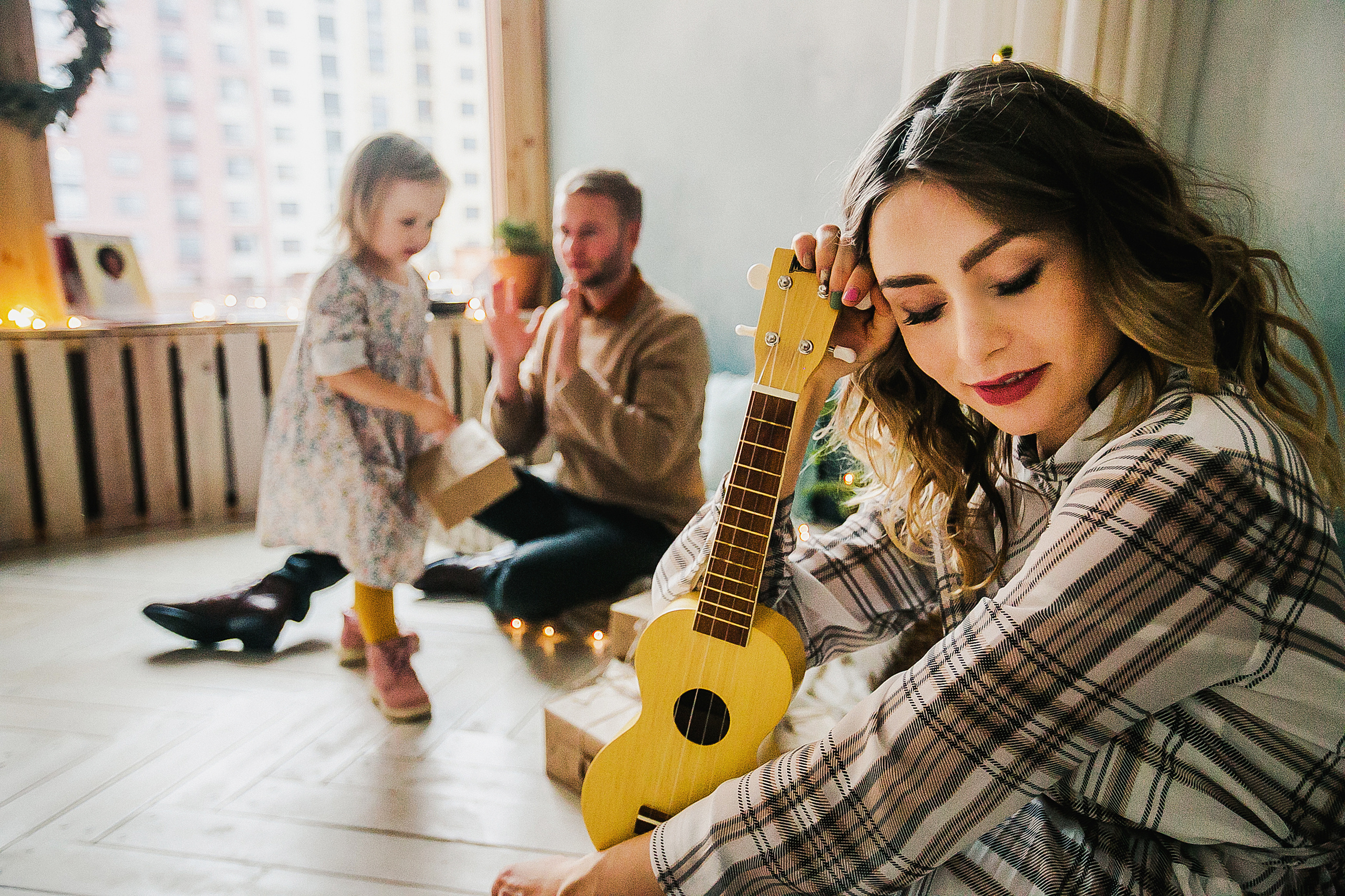 Мила и родители, время волшебства. Фотограф Полина Егорова город Тюмень