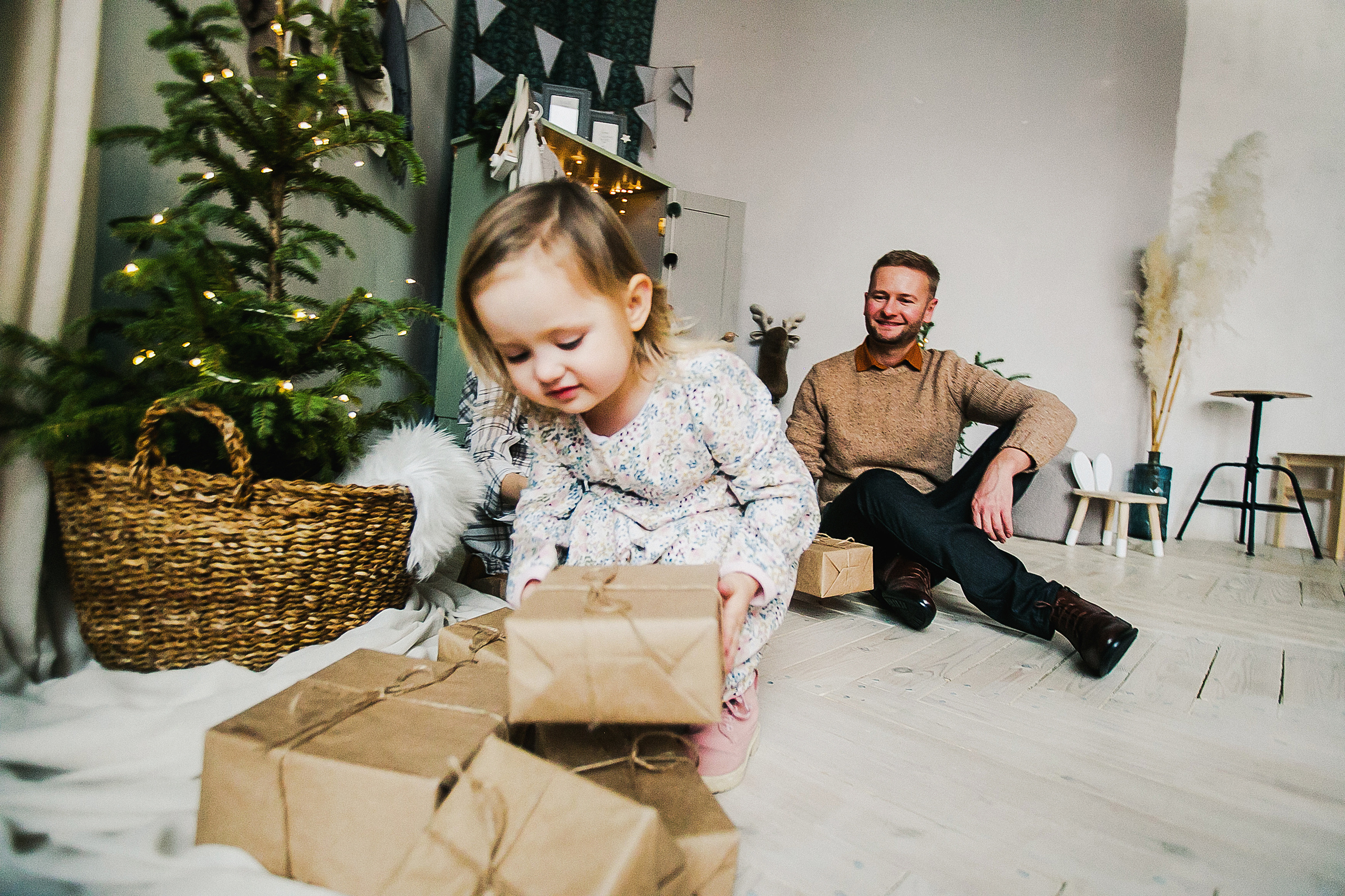 Мила и родители, время волшебства. Фотограф Полина Егорова город Тюмень