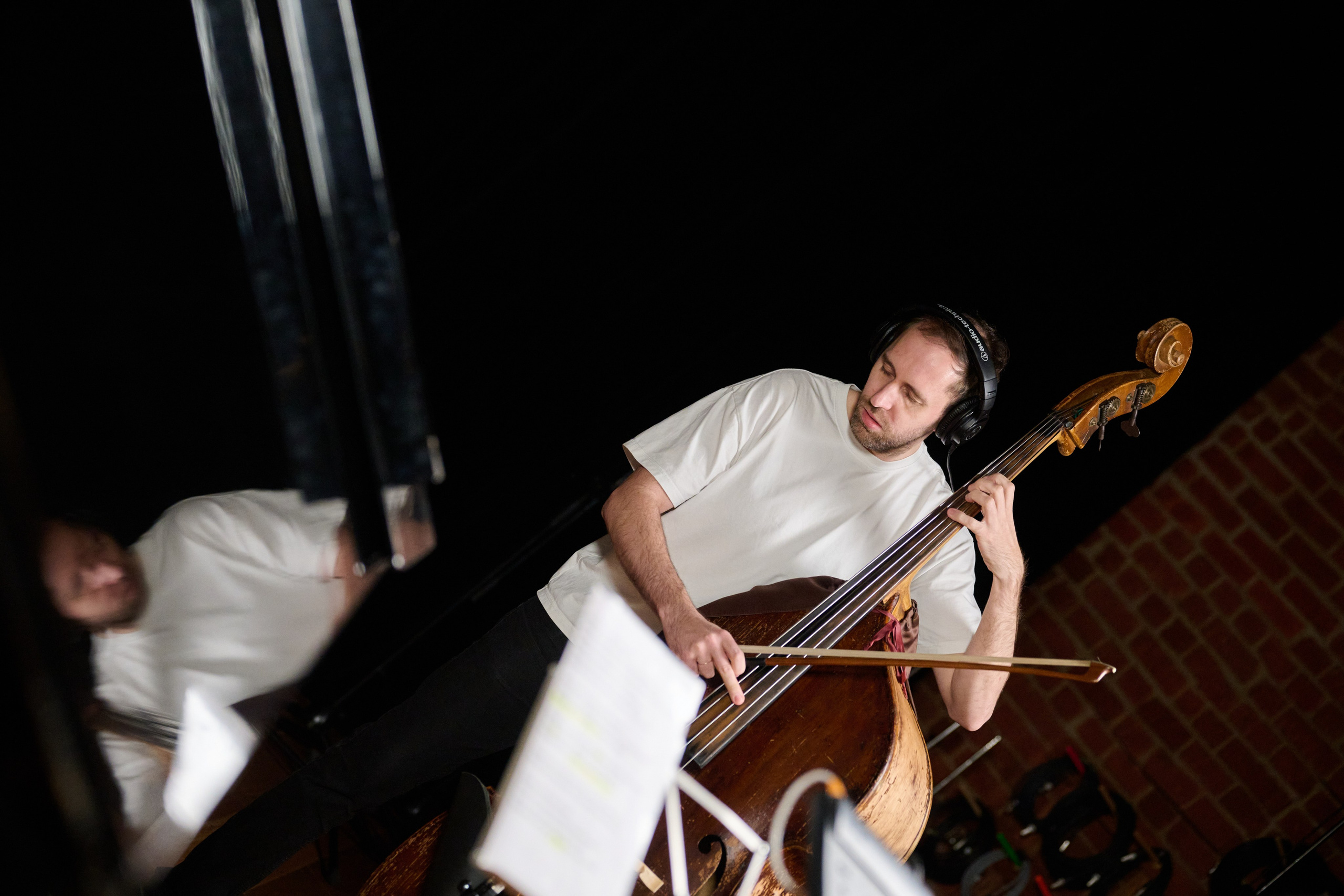 Запись трека для SQC Club Russia в студии Dobrolet. Профессиональная репортажная фотосъёмка мероприятий в Санкт-Петербурге