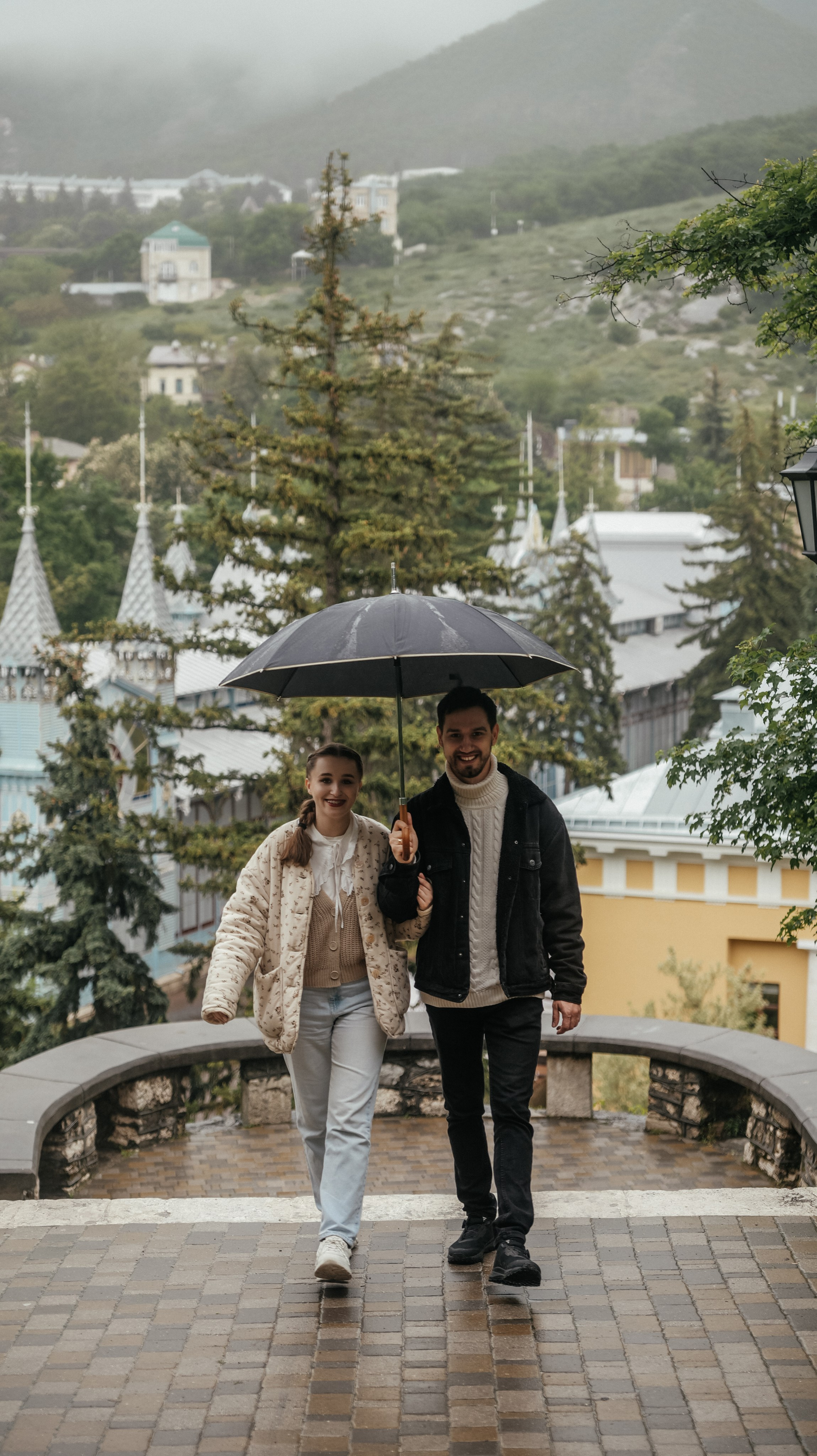 Прогулка под дождем. Курортный фотограф и видеограф на Кавказе Ксения Перегрин