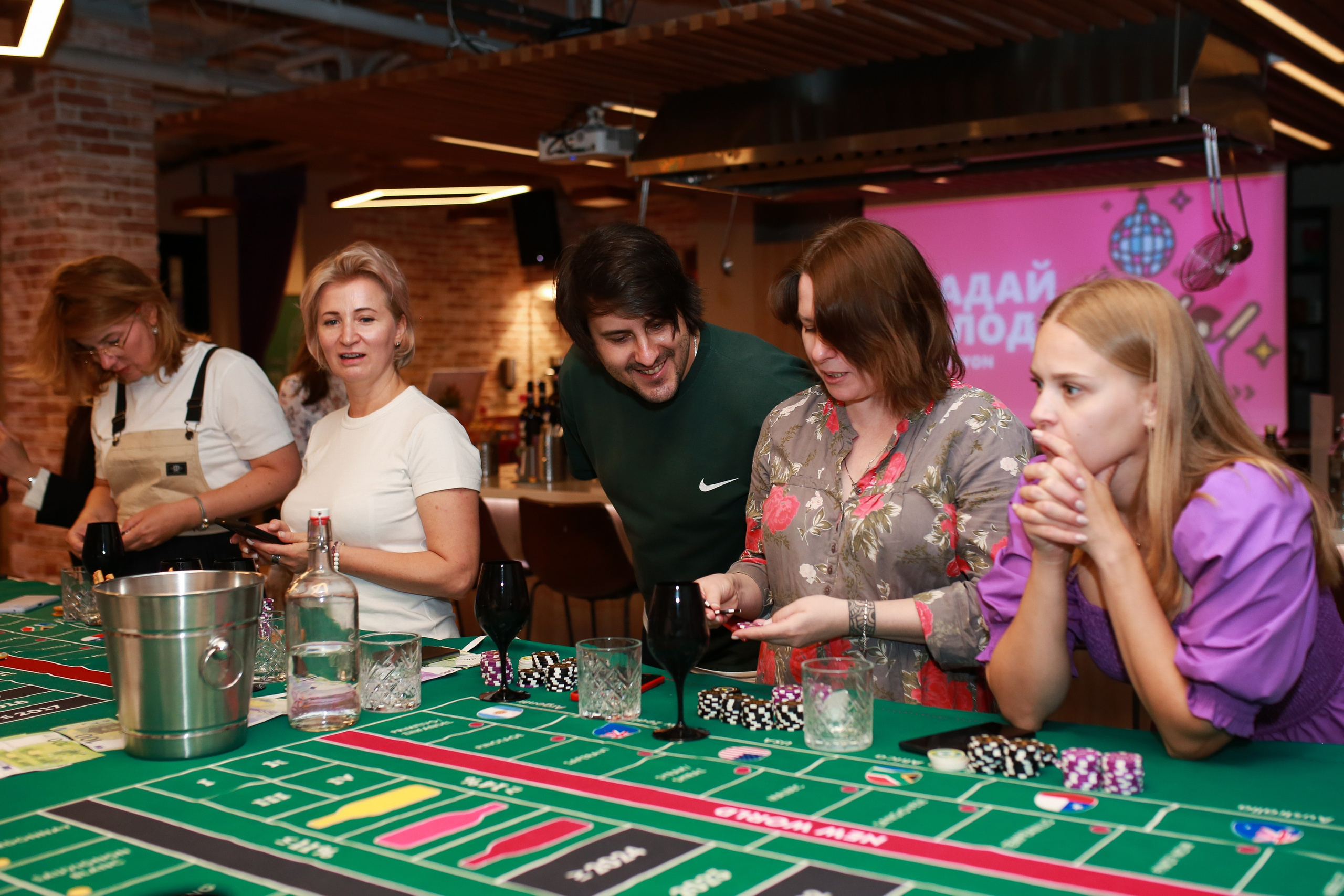 Винное казино для «JTI». Репортажный и портретный фотограф Полина Ершова