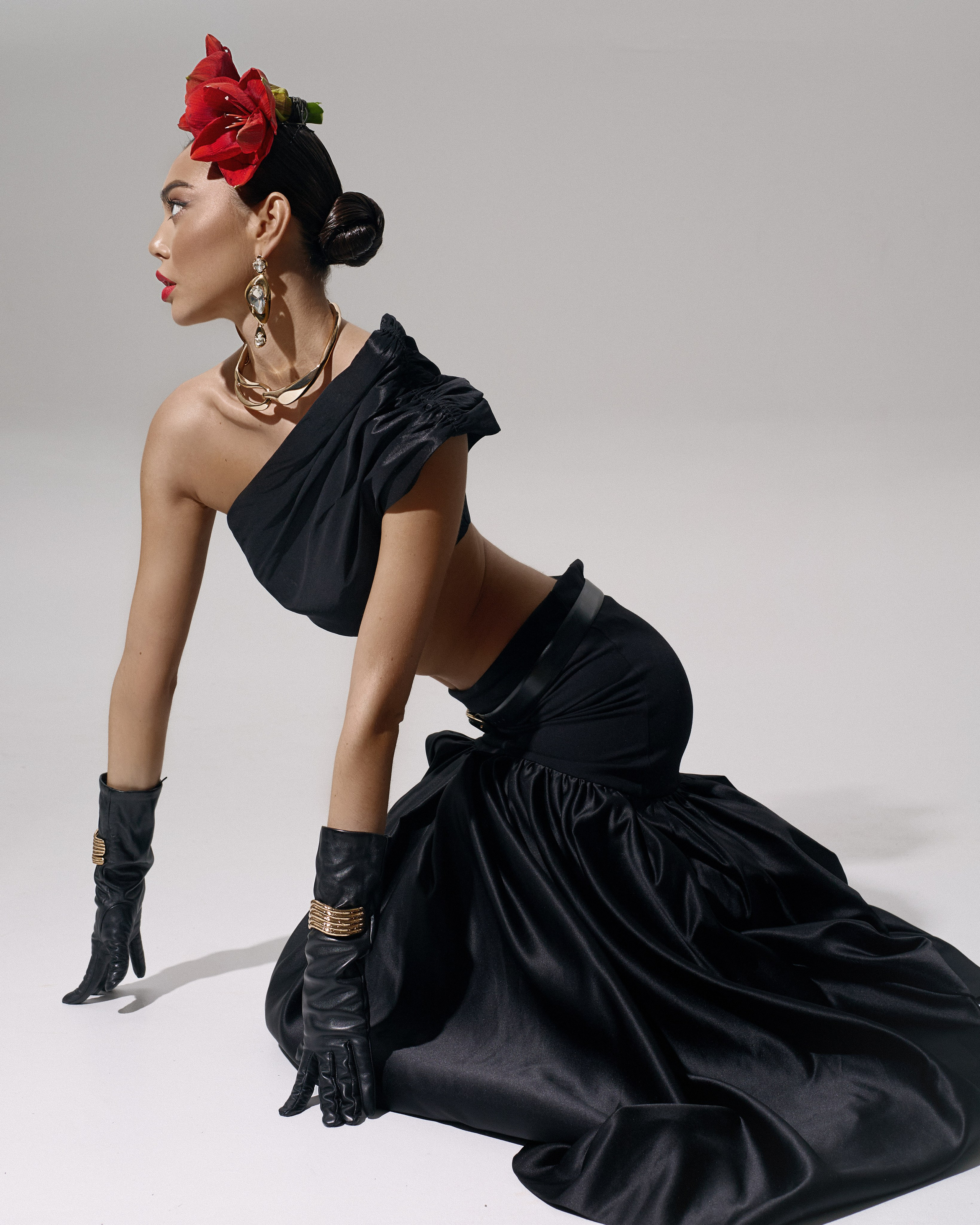 Женский портрет. Главная